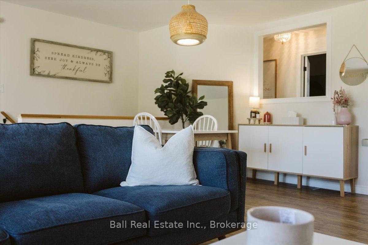 Photo 13 of 1420 Eastview Drive, Selwyn — HOMEH
