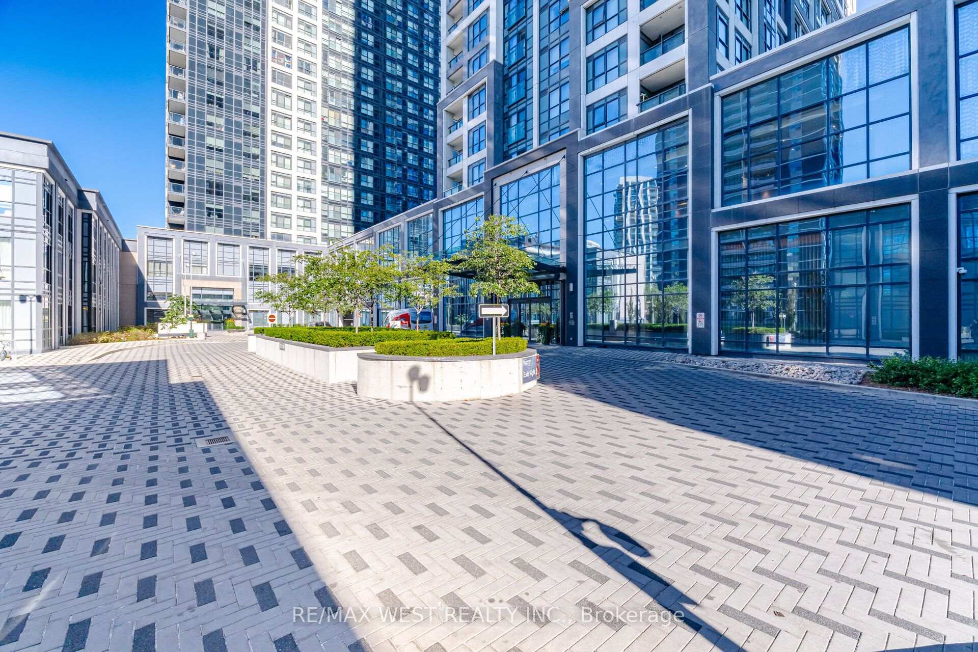Photo 36 of Unit 1327, 5 Mabelle Avenue, Etobicoke, Islington-City Centre West — HOMEH