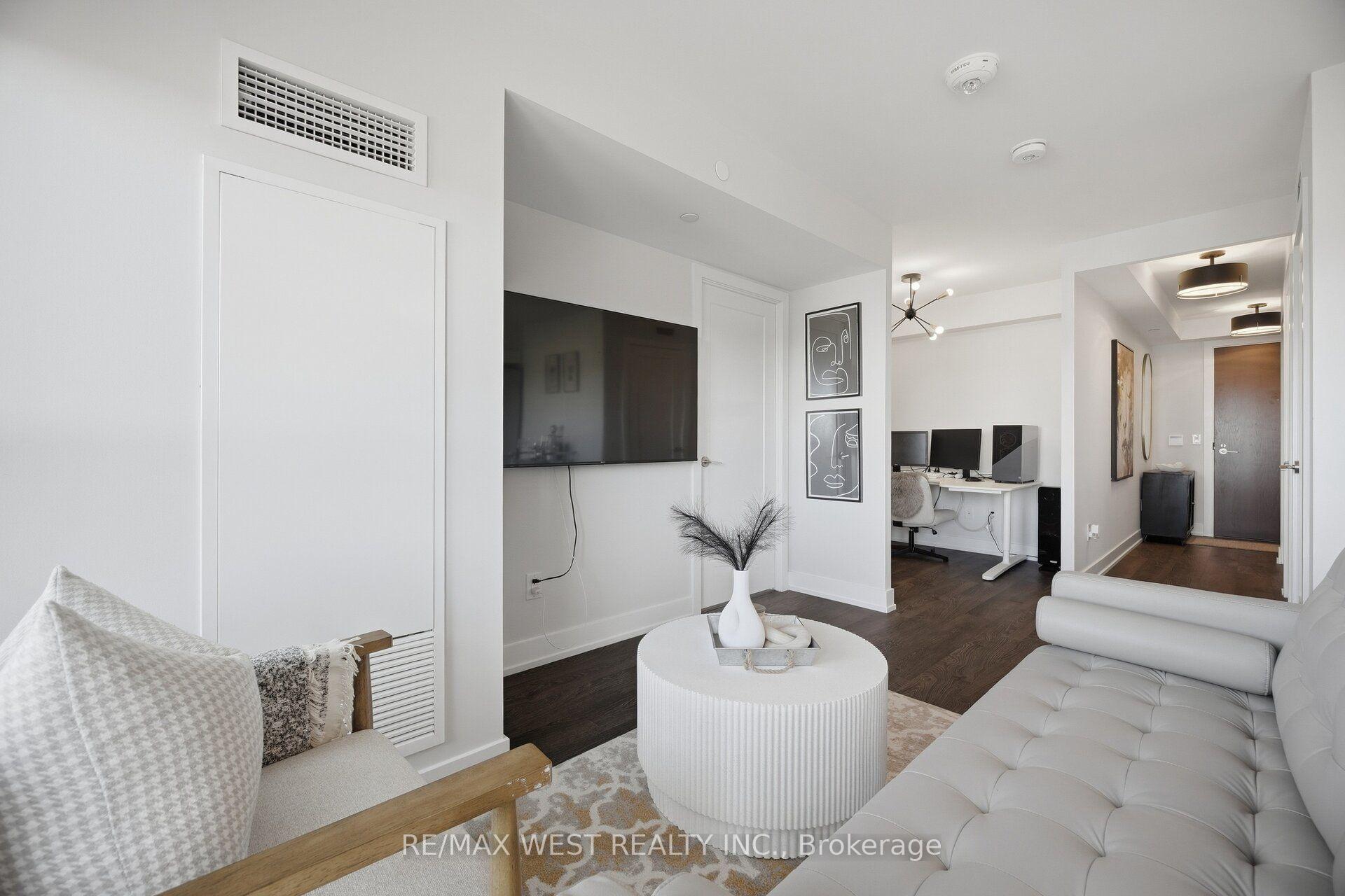 Photo 9 of Unit 1327, 5 Mabelle Avenue, Etobicoke, Islington-City Centre West — HOMEH
