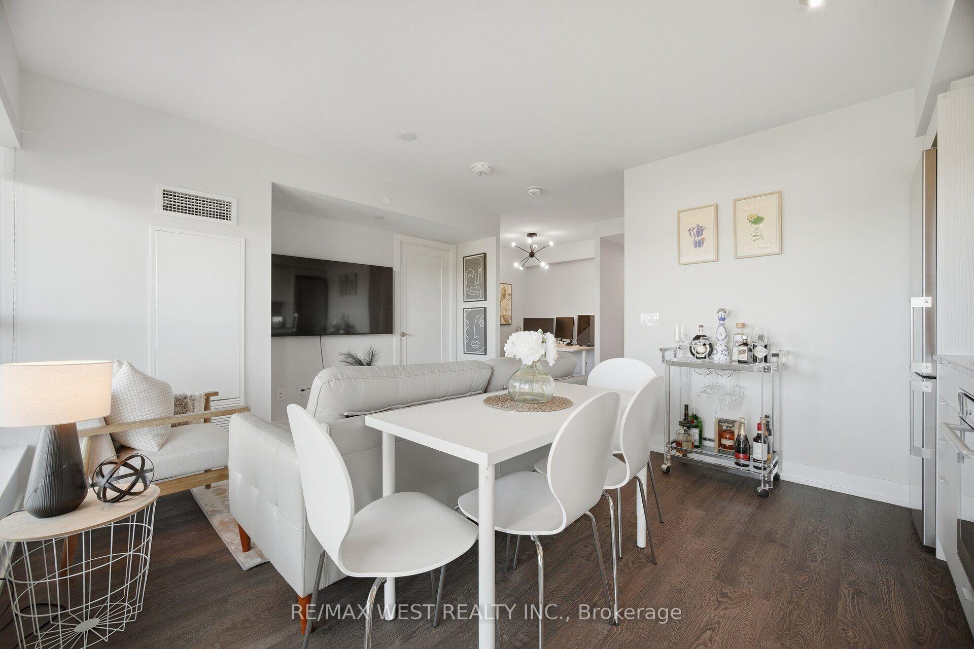 Photo 13 of Unit 1327, 5 Mabelle Avenue, Etobicoke, Islington-City Centre West — HOMEH