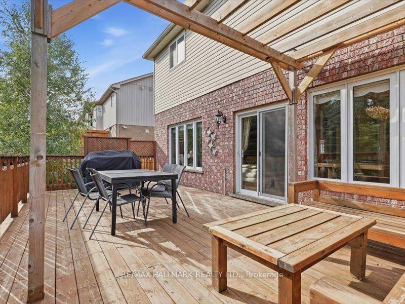 Photo 17 of 82 Doon Mills Drive, Kitchener, Doon South — HOMEH
