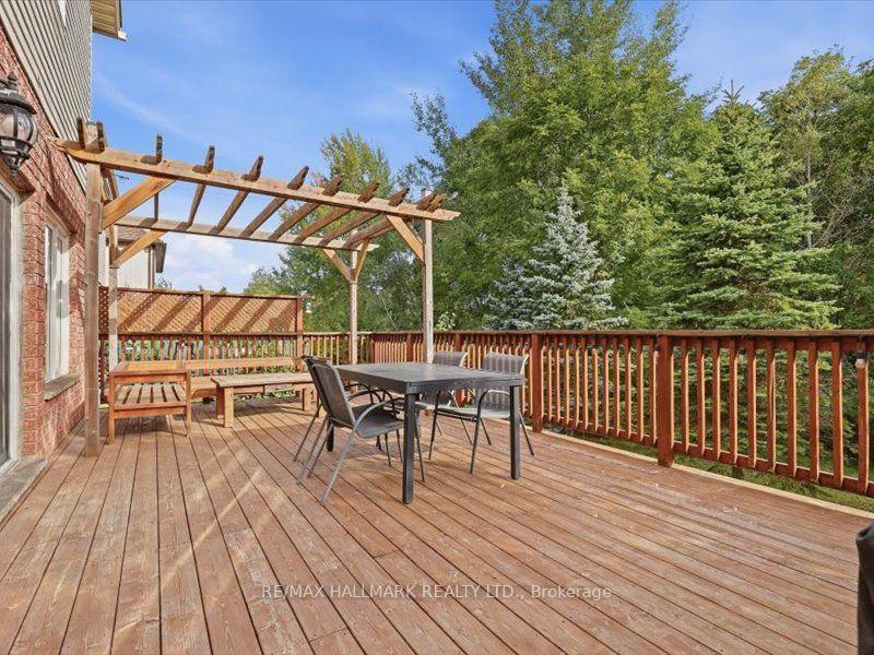 Photo 18 of 82 Doon Mills Drive, Kitchener, Doon South — HOMEH