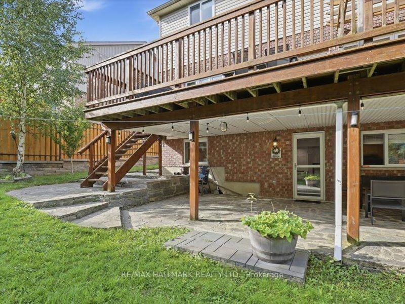 Photo 32 of 82 Doon Mills Drive, Kitchener, Doon South — HOMEH