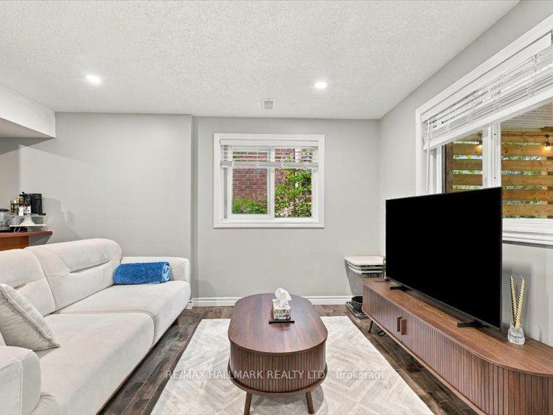 Photo 34 of 82 Doon Mills Drive, Kitchener, Doon South — HOMEH