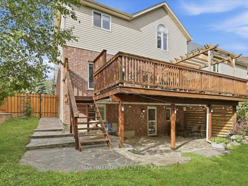 Photo 43 of 82 Doon Mills Drive, Kitchener, Doon South — HOMEH