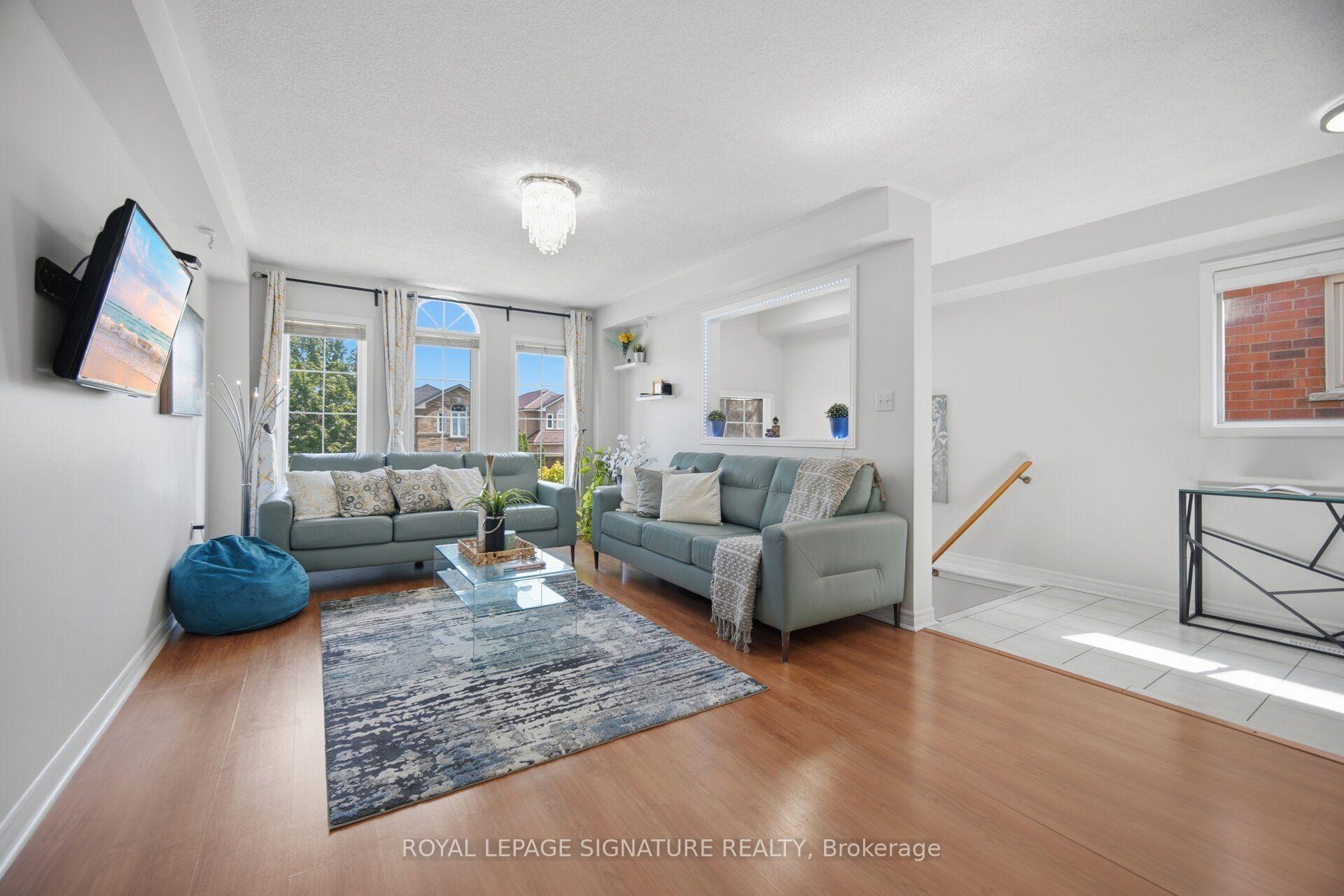 Photo 7 of 459 Wildgrass Road, Mississauga, Cooksville — HOMEH