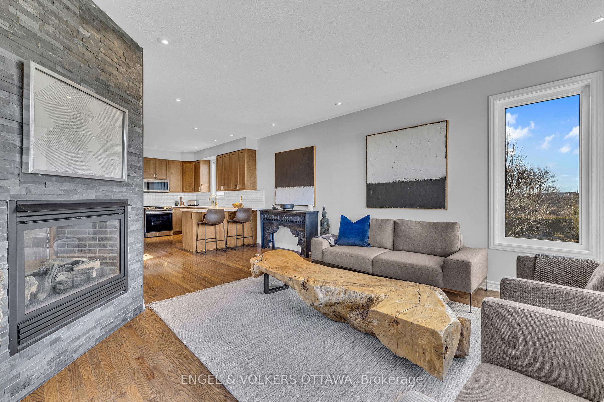 Photo 12 of 1080 Northgraves Crescent, Ottawa, Kanata - Emerald Meadows/Trailwest — HOMEH