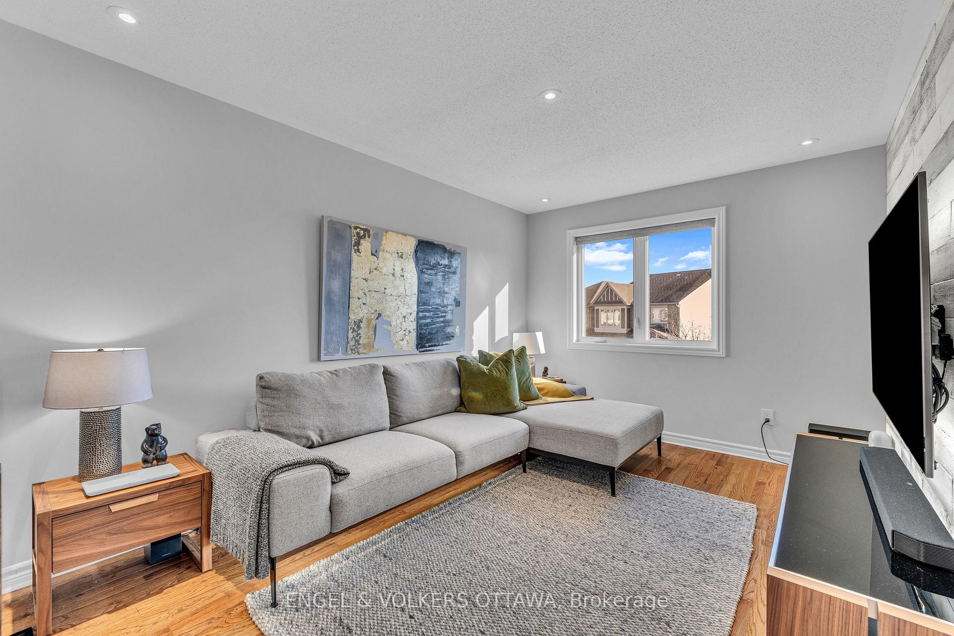 Photo 24 of 1080 Northgraves Crescent, Ottawa, Kanata - Emerald Meadows/Trailwest — HOMEH