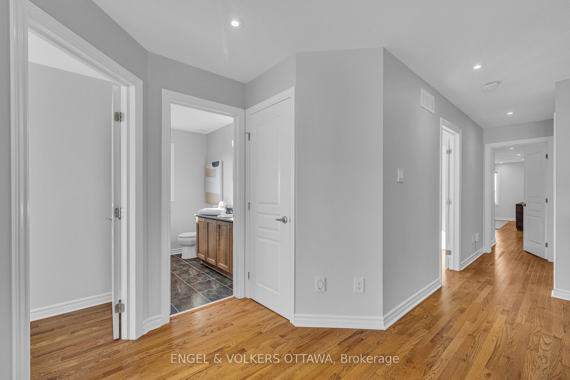 Photo 28 of 1080 Northgraves Crescent, Ottawa, Kanata - Emerald Meadows/Trailwest — HOMEH
