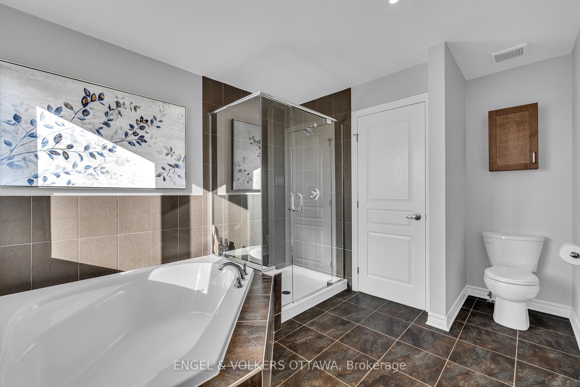 Photo 33 of 1080 Northgraves Crescent, Ottawa, Kanata - Emerald Meadows/Trailwest — HOMEH