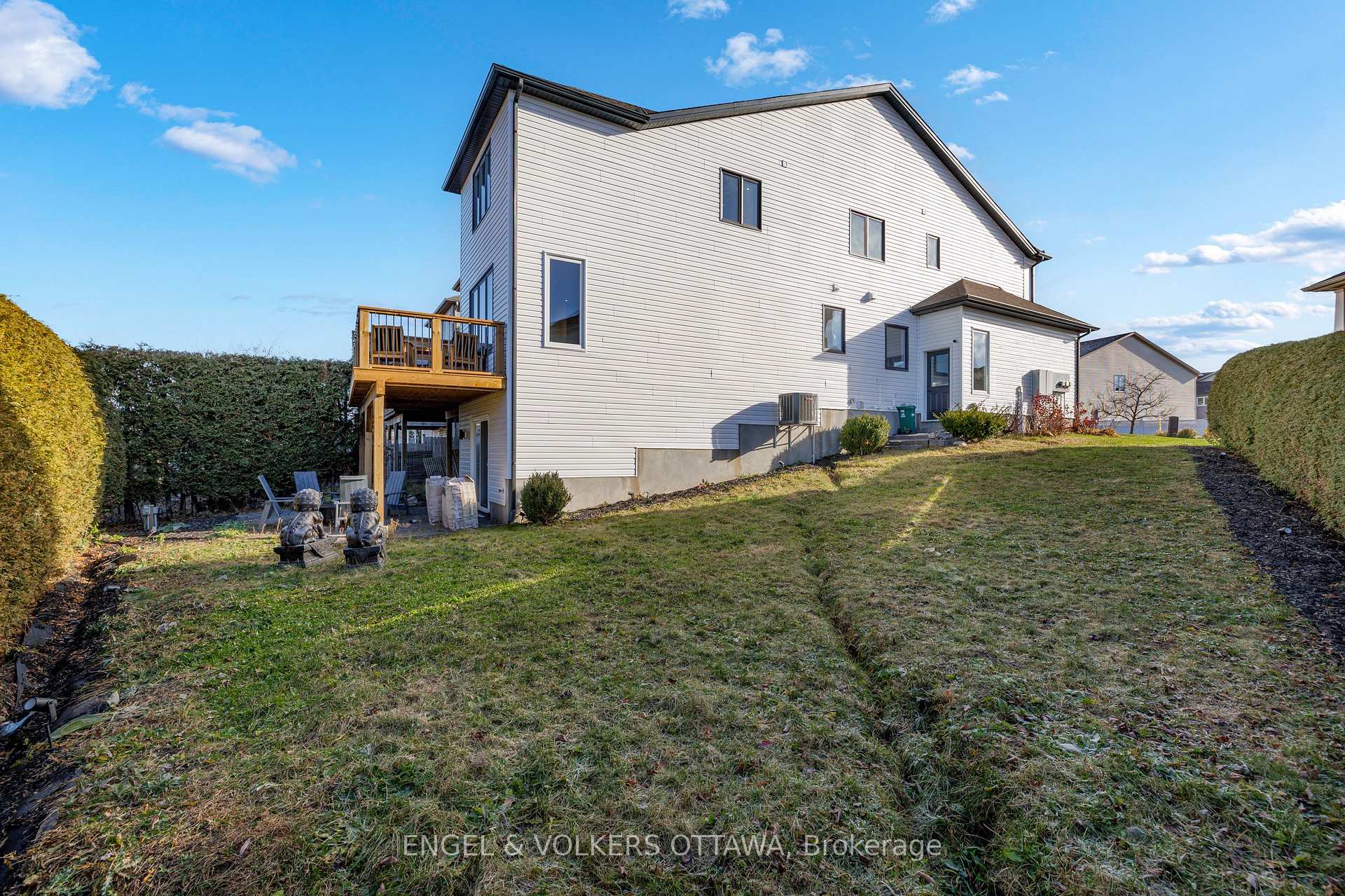 Photo 48 of 1080 Northgraves Crescent, Ottawa, Kanata - Emerald Meadows/Trailwest — HOMEH