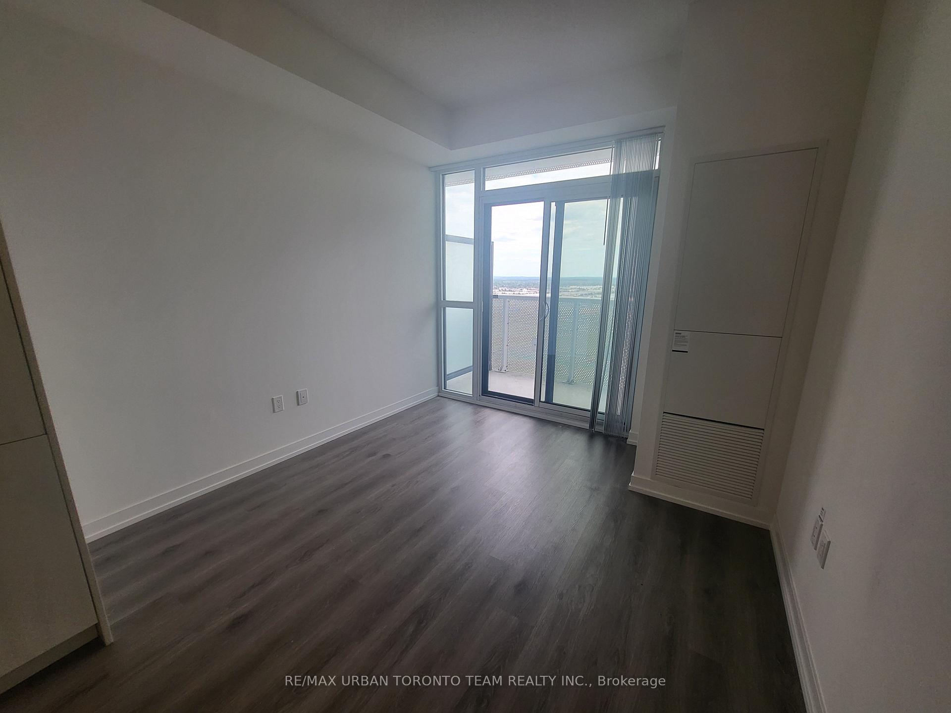 Photo 5 of Unit 2811, 225 Commerce St Street, Vaughan, Vaughan Corporate Centre — HOMEH