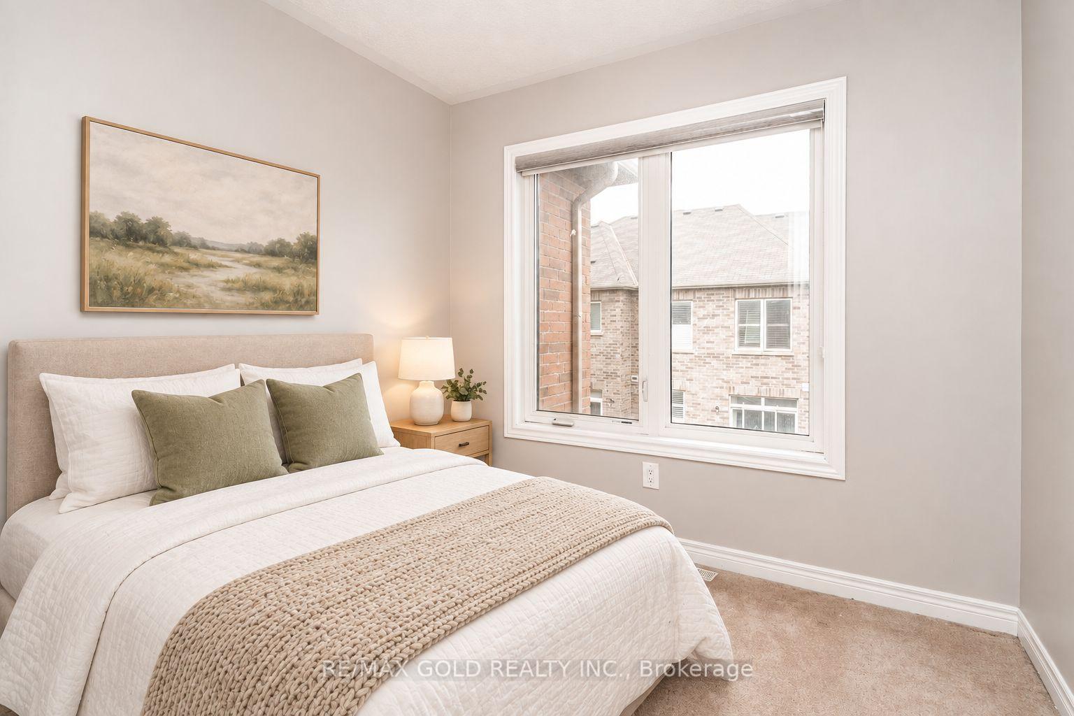 Photo 22 of 32 Rockman Crescent, Brampton, Northwest Brampton — HOMEH