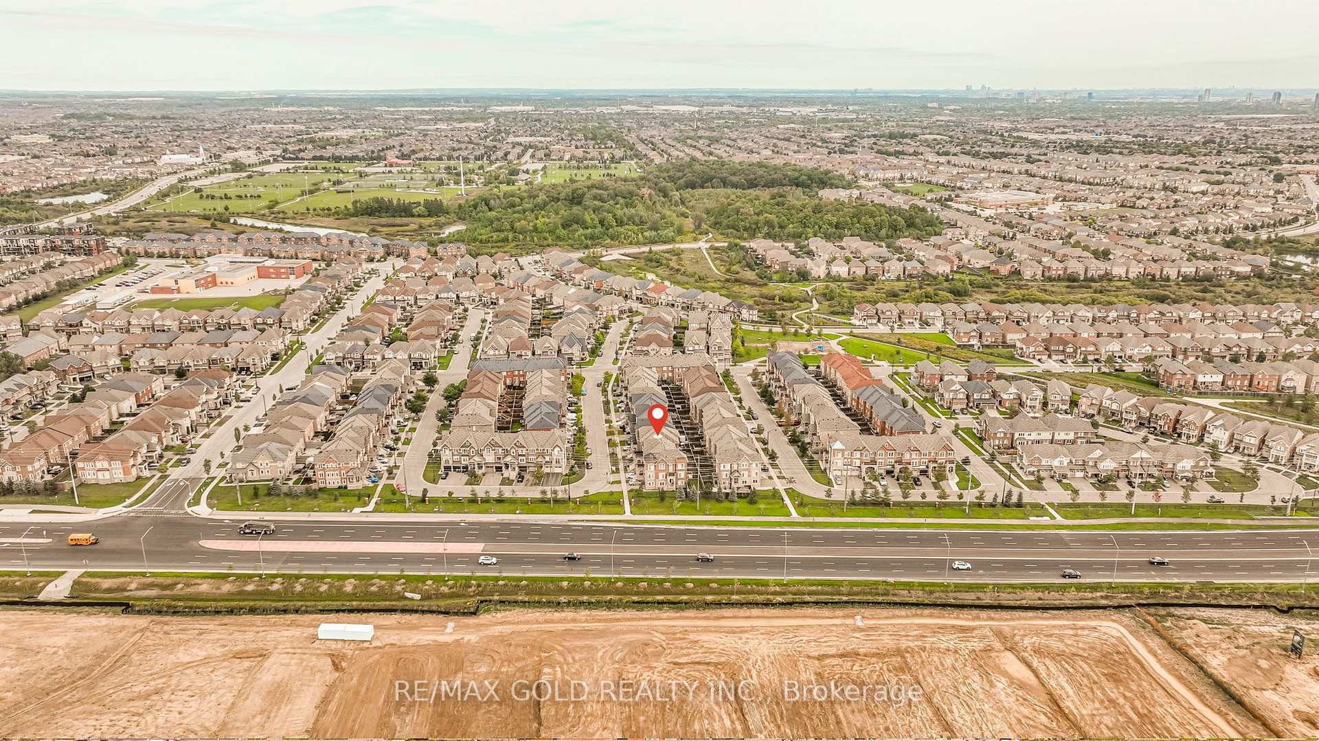 Photo 31 of 32 Rockman Crescent, Brampton, Northwest Brampton — HOMEH