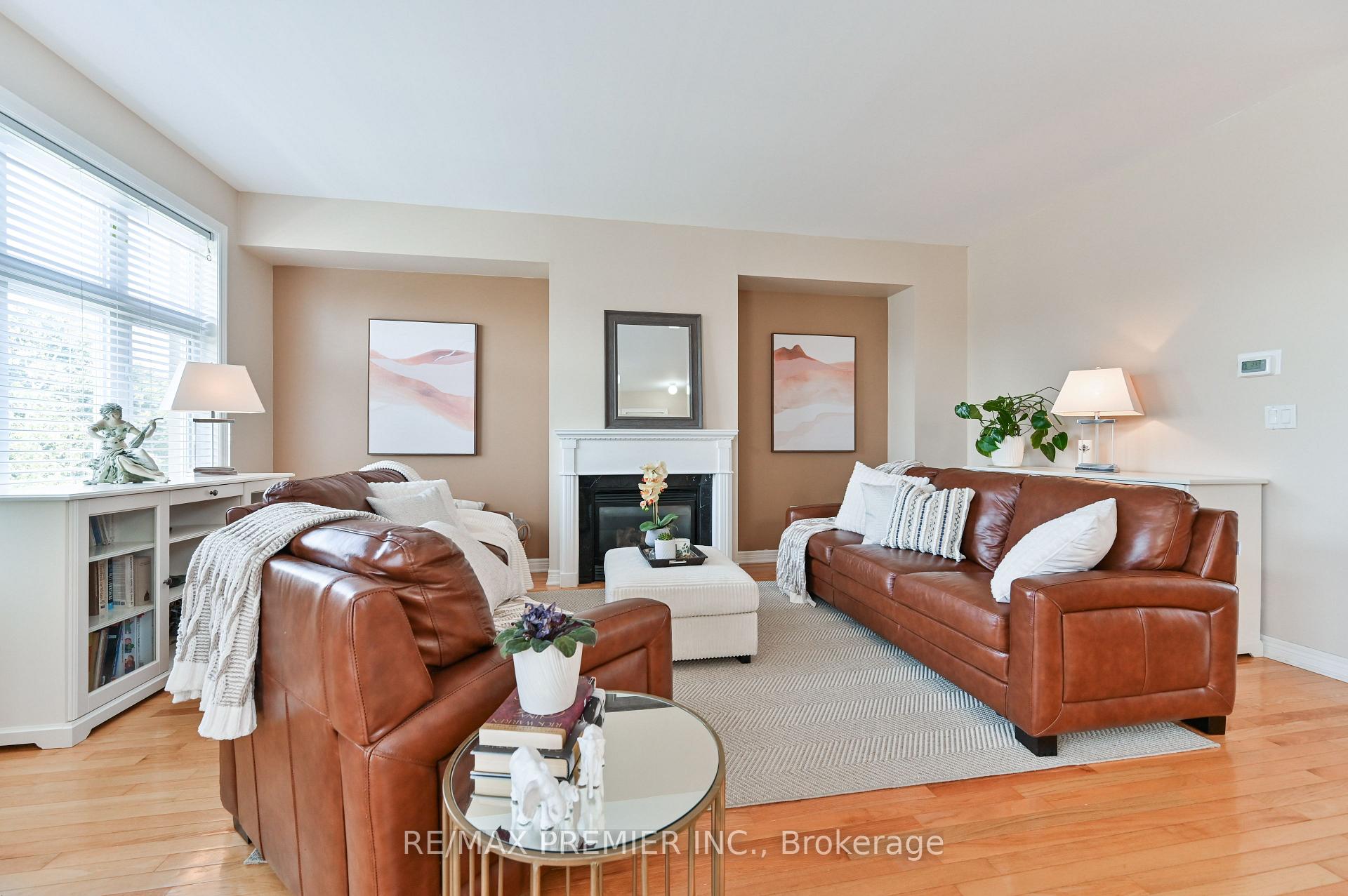 Photo 12 of 36 Helen Street, Vaughan, East Woodbridge — HOMEH