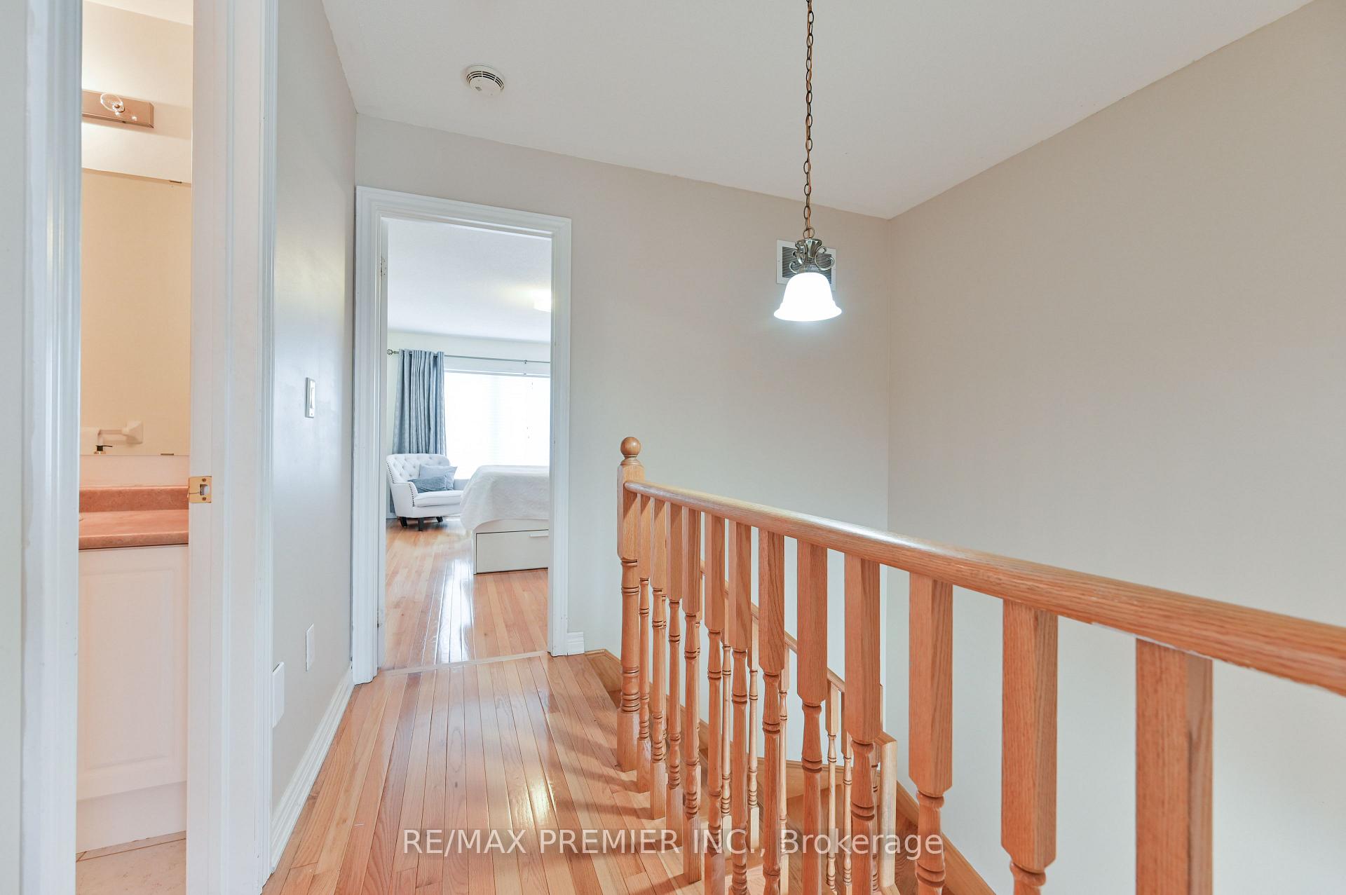 Photo 24 of 36 Helen Street, Vaughan, East Woodbridge — HOMEH