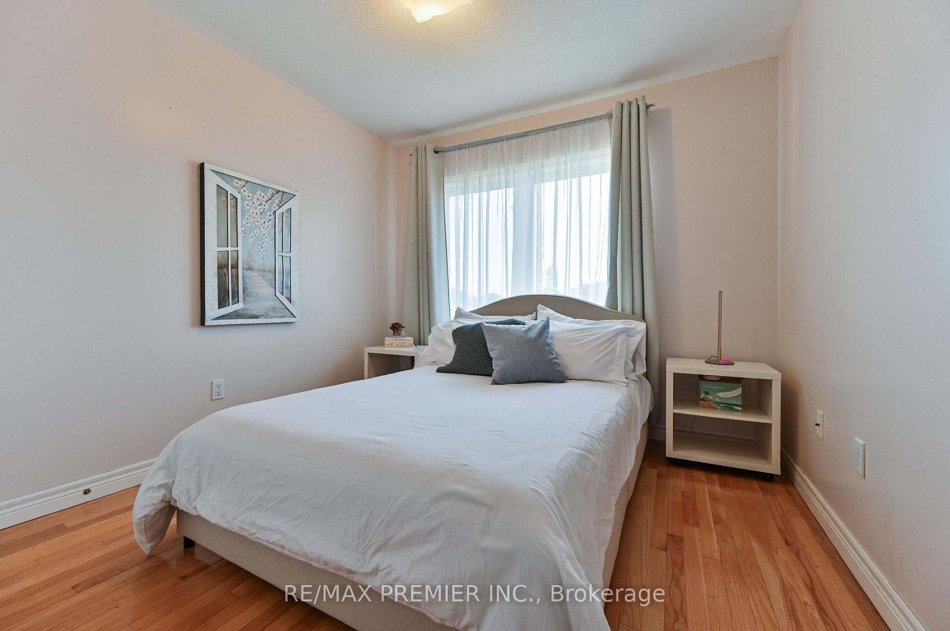 Photo 29 of 36 Helen Street, Vaughan, East Woodbridge — HOMEH