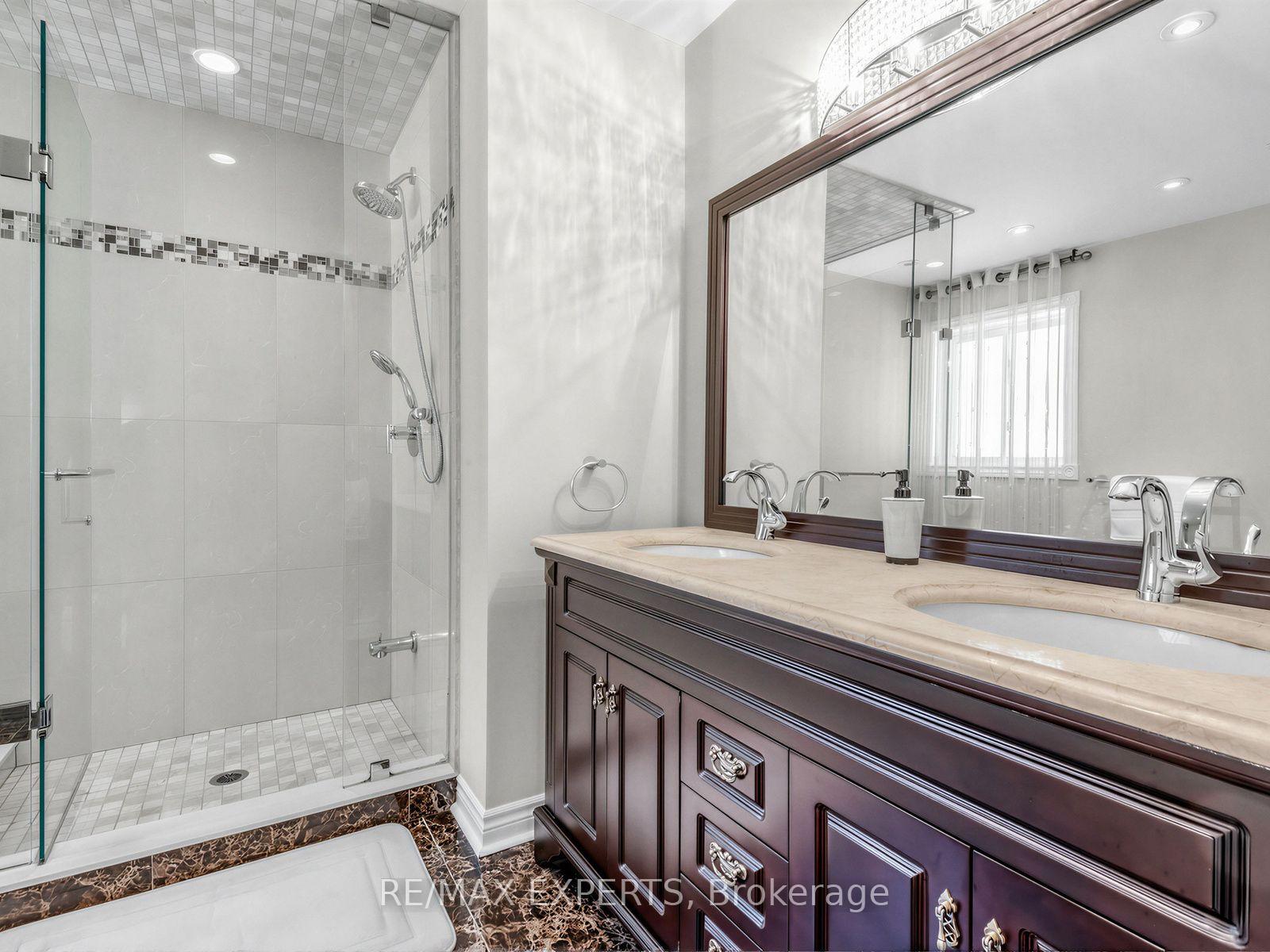 Photo 21 of 113 Sonoma Boulevard, Vaughan, Sonoma Heights — HOMEH