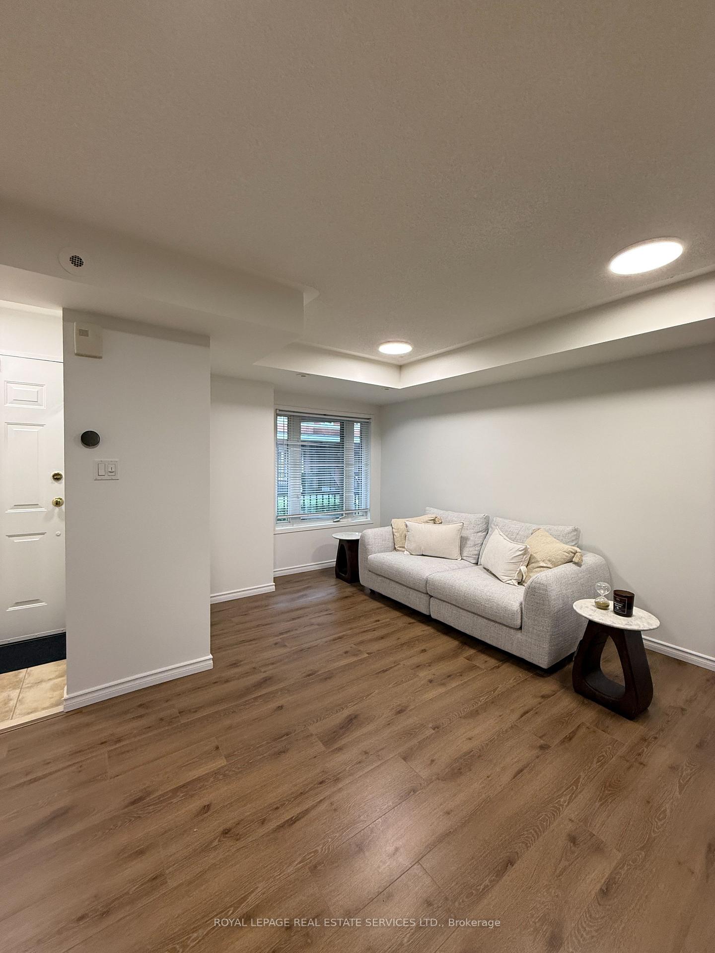 Photo 5 of Unit 359, 312 John Street, Markham, Aileen-Willowbrook — HOMEH