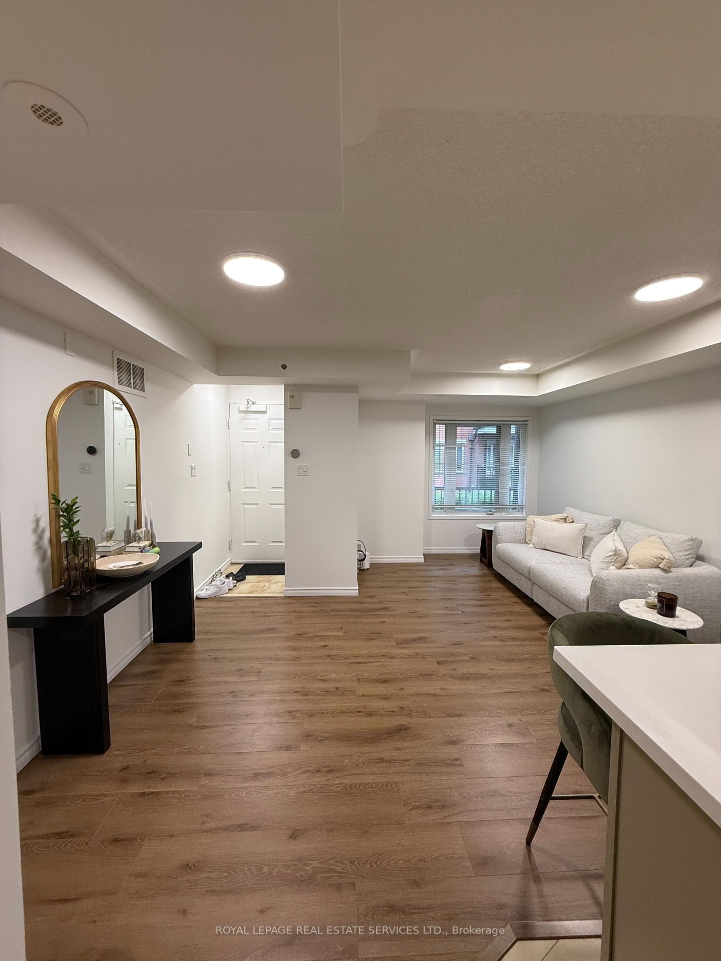 Photo 7 of Unit 359, 312 John Street, Markham, Aileen-Willowbrook — HOMEH