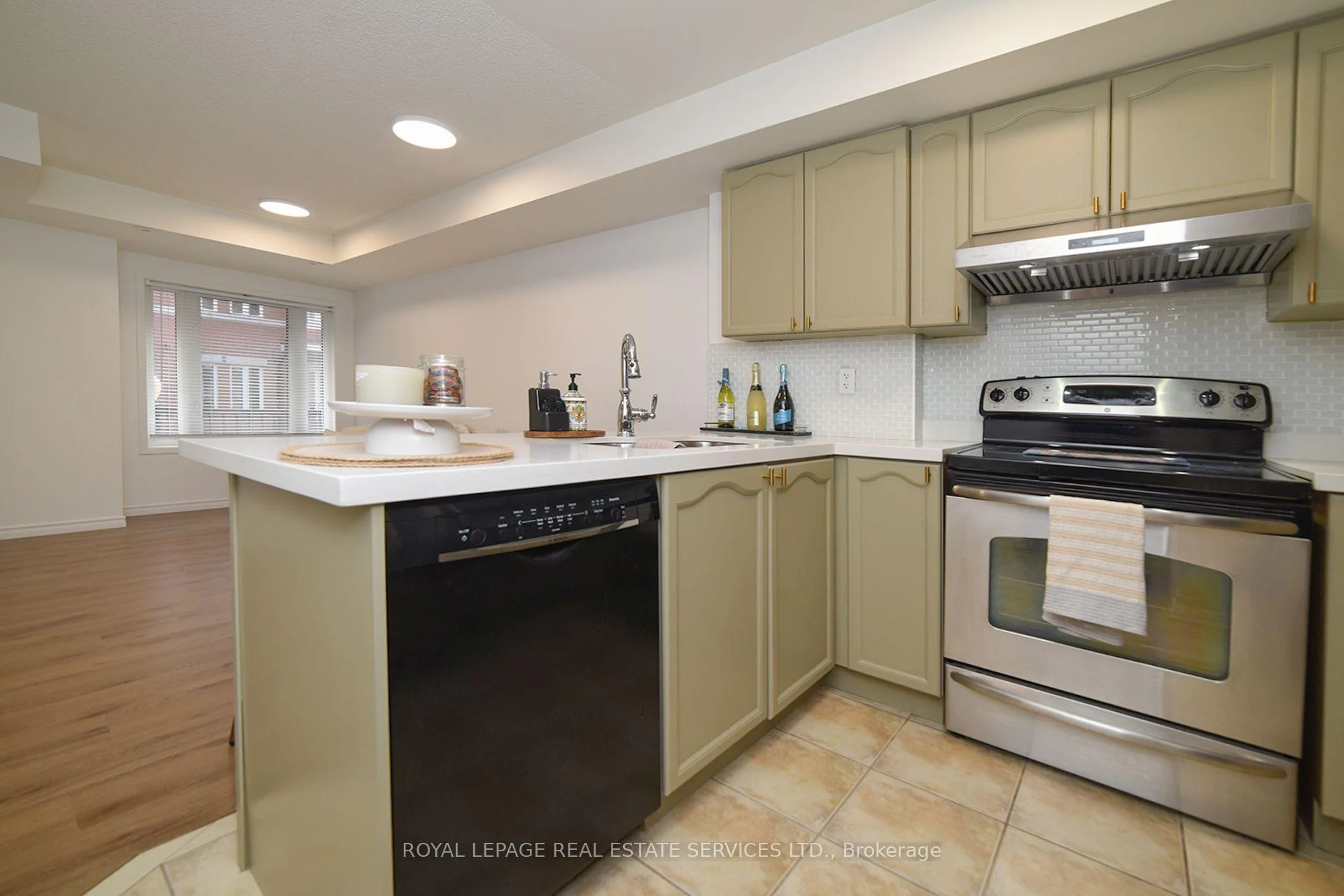 Photo 34 of Unit 359, 312 John Street, Markham, Aileen-Willowbrook — HOMEH