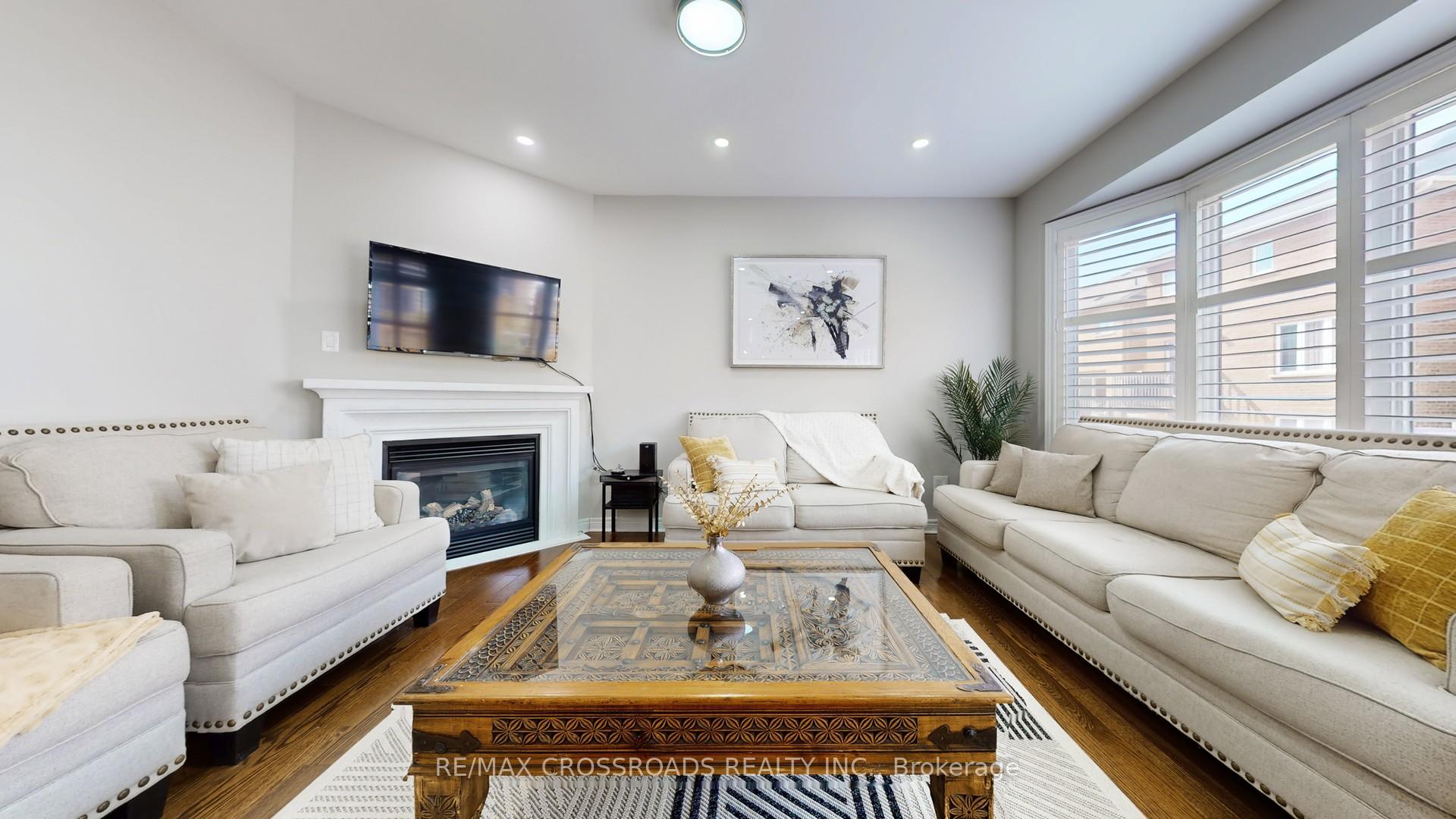 Photo 18 of 378 Malboeuf Court, Milton, Scott — HOMEH