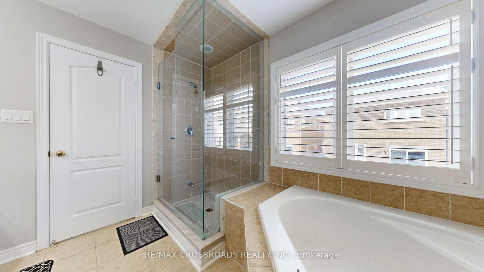 Photo 24 of 378 Malboeuf Court, Milton, Scott — HOMEH