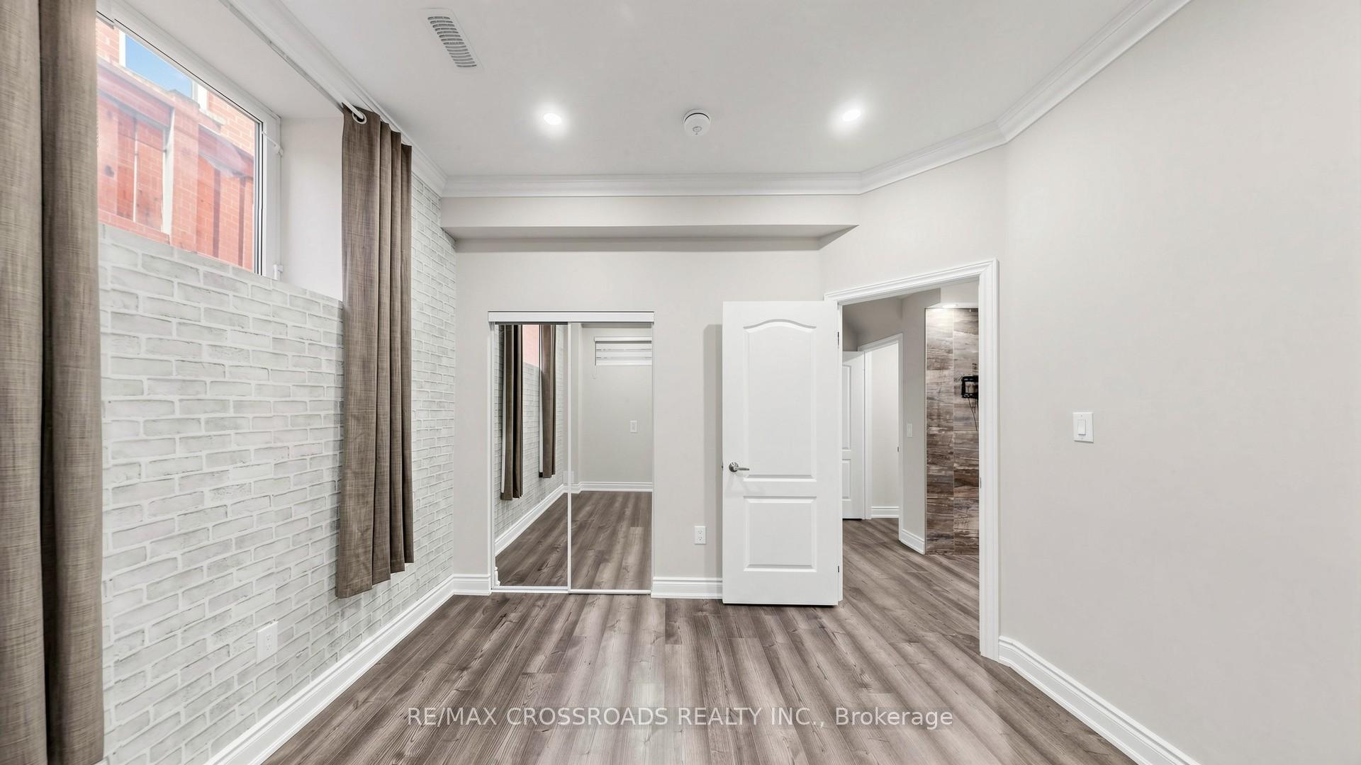 Photo 40 of 378 Malboeuf Court, Milton, Scott — HOMEH