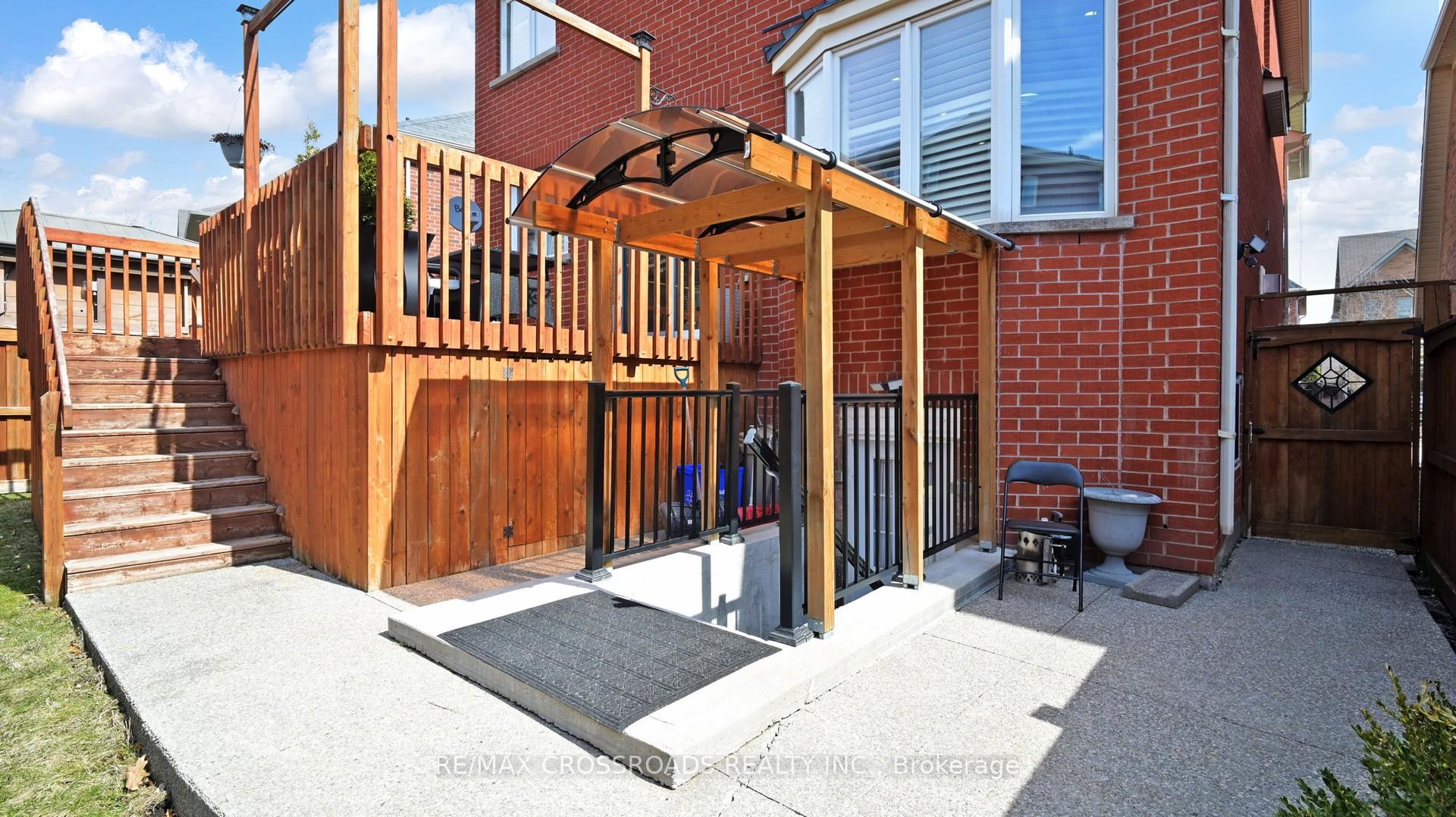 Photo 48 of 378 Malboeuf Court, Milton, Scott — HOMEH