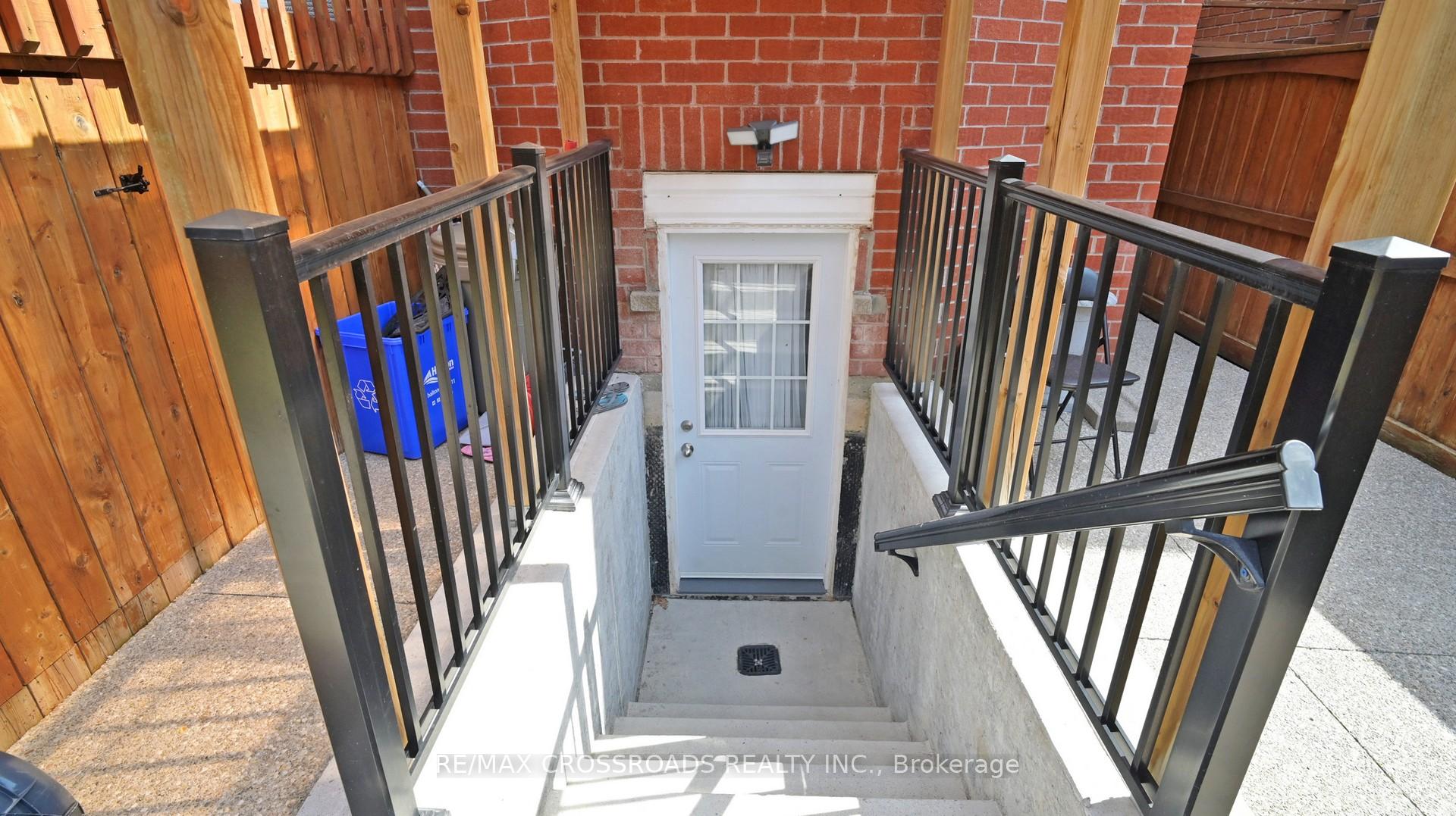 Photo 49 of 378 Malboeuf Court, Milton, Scott — HOMEH