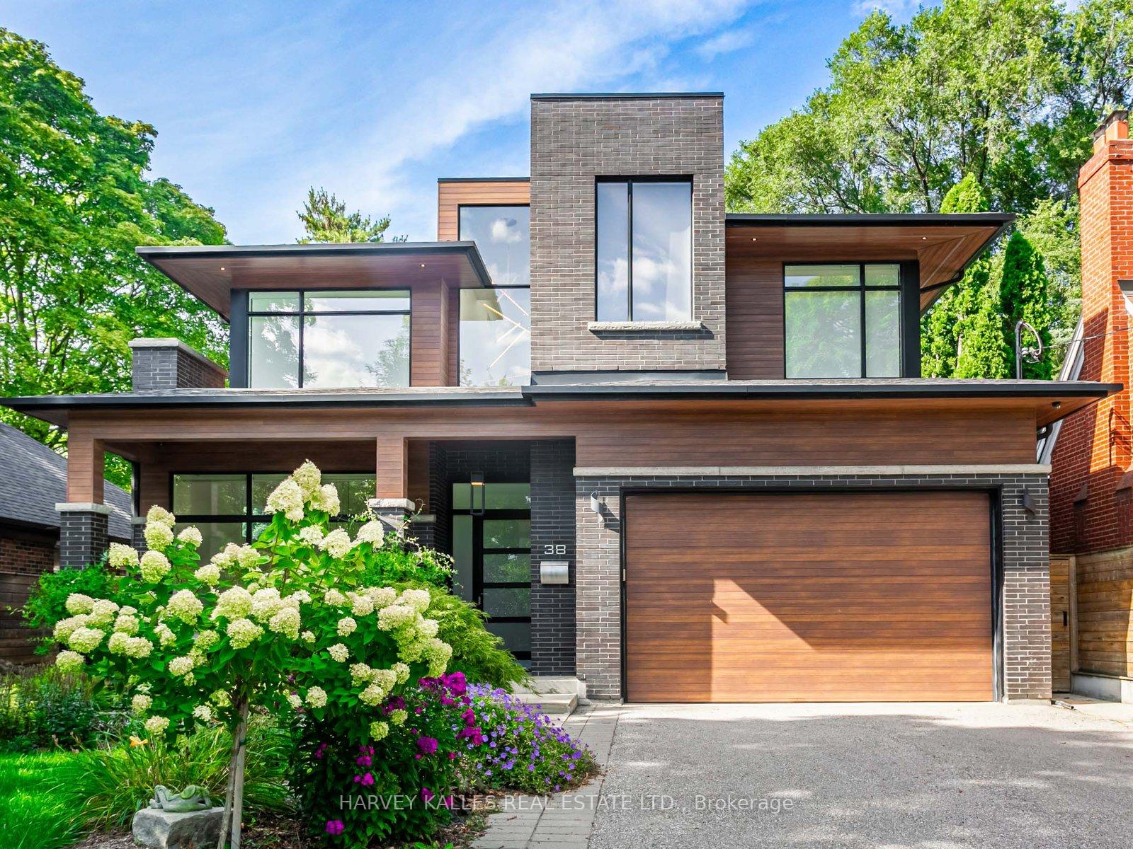 Photo 1 of 38 Van Dusen Boulevard, Etobicoke, Stonegate-Queensway — HOMEH