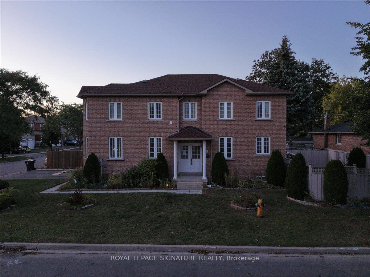Photo 2 of 106 Craggview Drive, Scarborough, West Hill — HOMEH