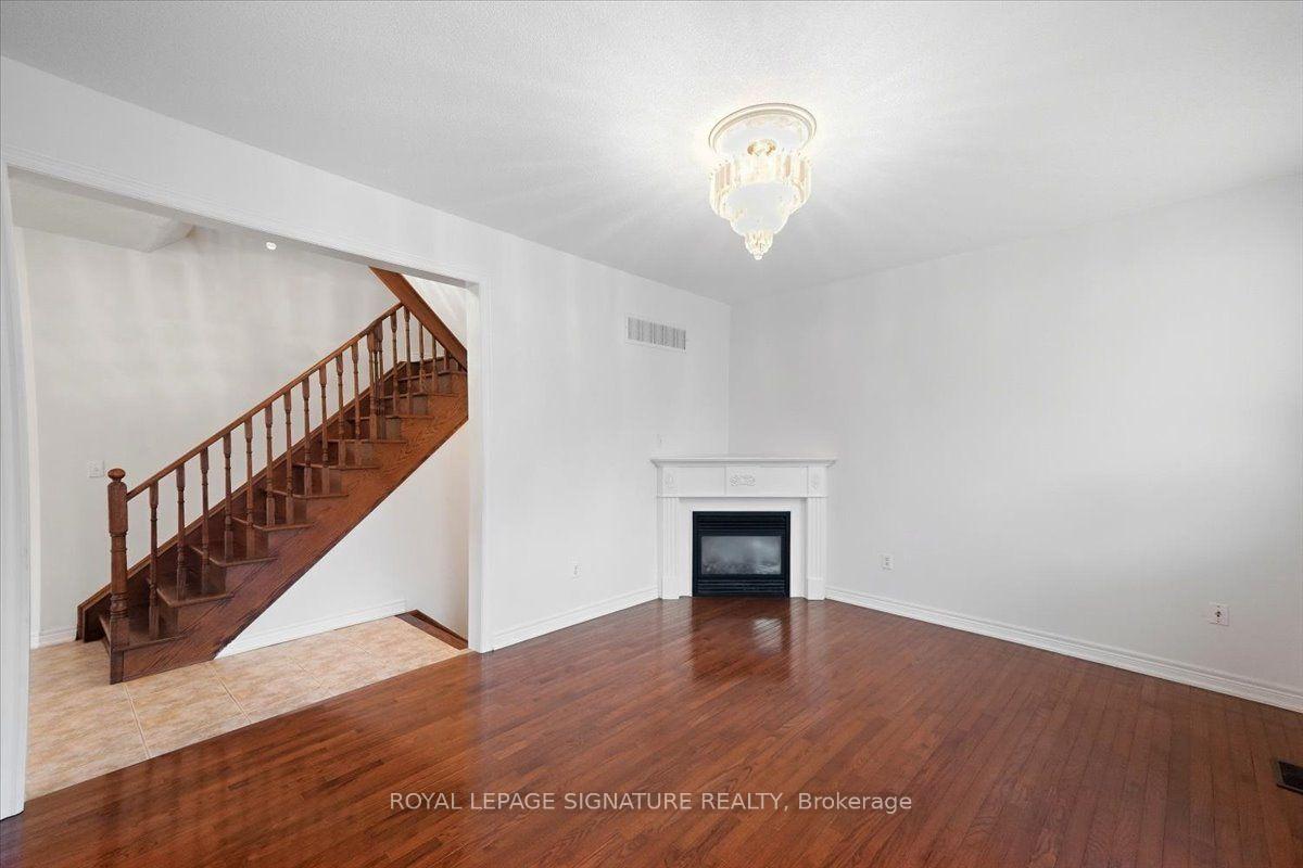Photo 7 of 106 Craggview Drive, Scarborough, West Hill — HOMEH