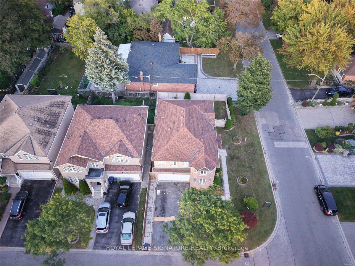 Photo 42 of 106 Craggview Drive, Scarborough, West Hill — HOMEH