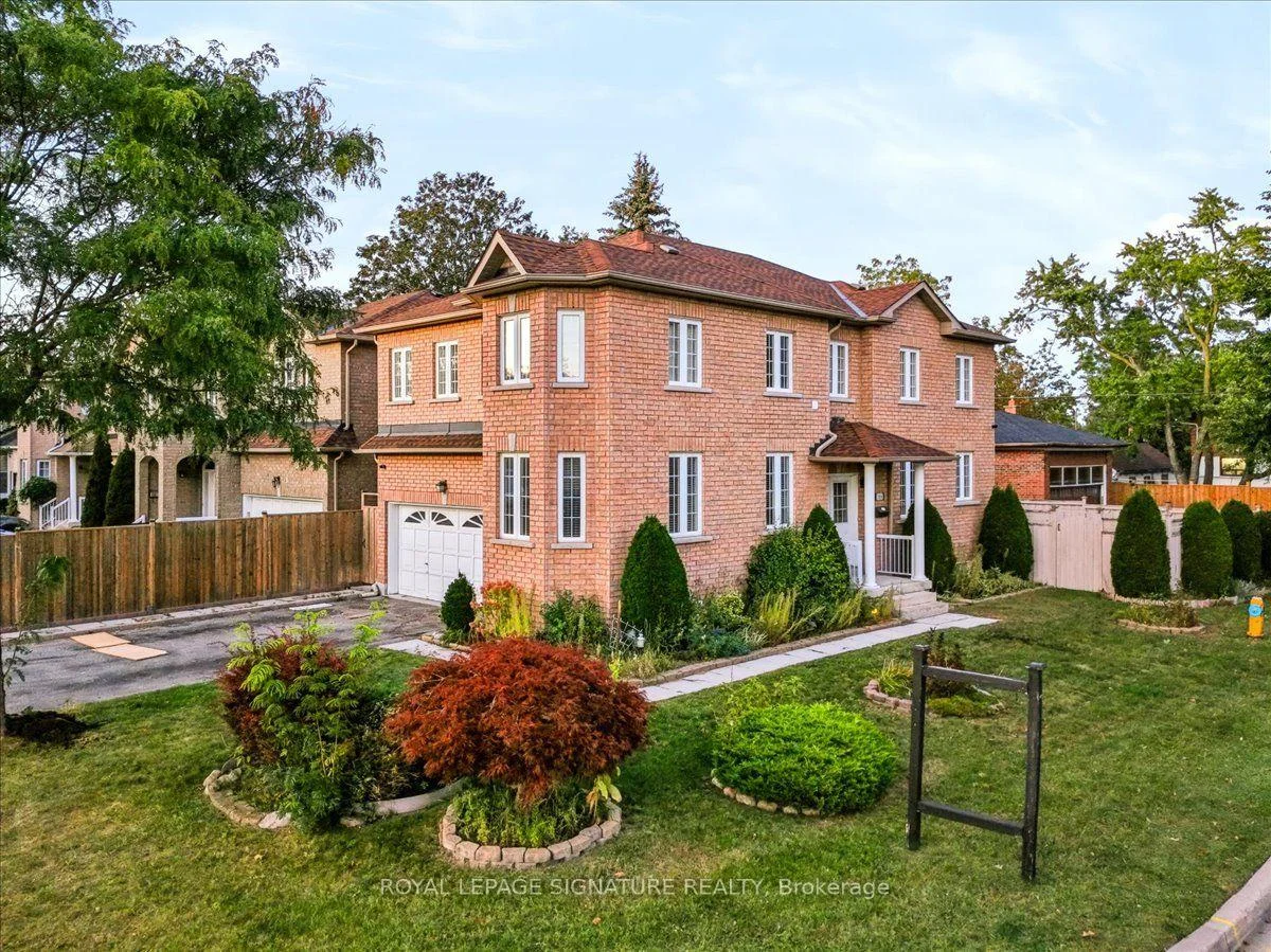 Photo 4 of 106 Craggview Drive, Scarborough, West Hill — HOMEH