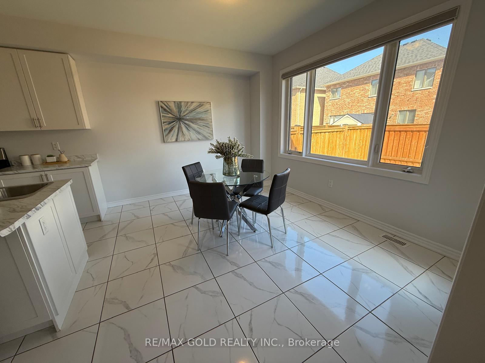 Photo 34 of 82 Nottingham Road, Barrie, Rural Barrie Southeast — HOMEH