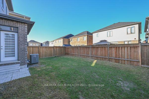 Photo 68 of 82 Nottingham Road, Barrie, Rural Barrie Southeast — HOMEH