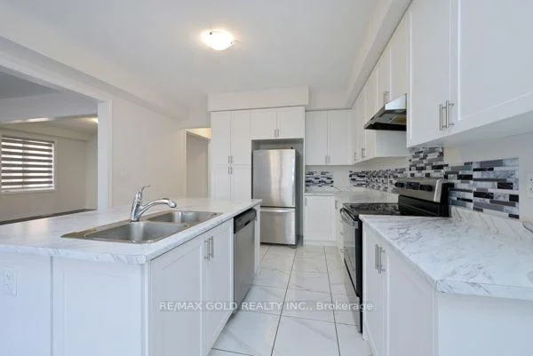 Photo 46 of 82 Nottingham Road, Barrie, Rural Barrie Southeast — HOMEH