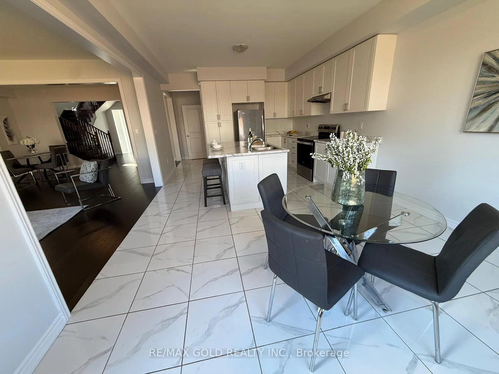 Photo 70 of 82 Nottingham Road, Barrie, Rural Barrie Southeast — HOMEH