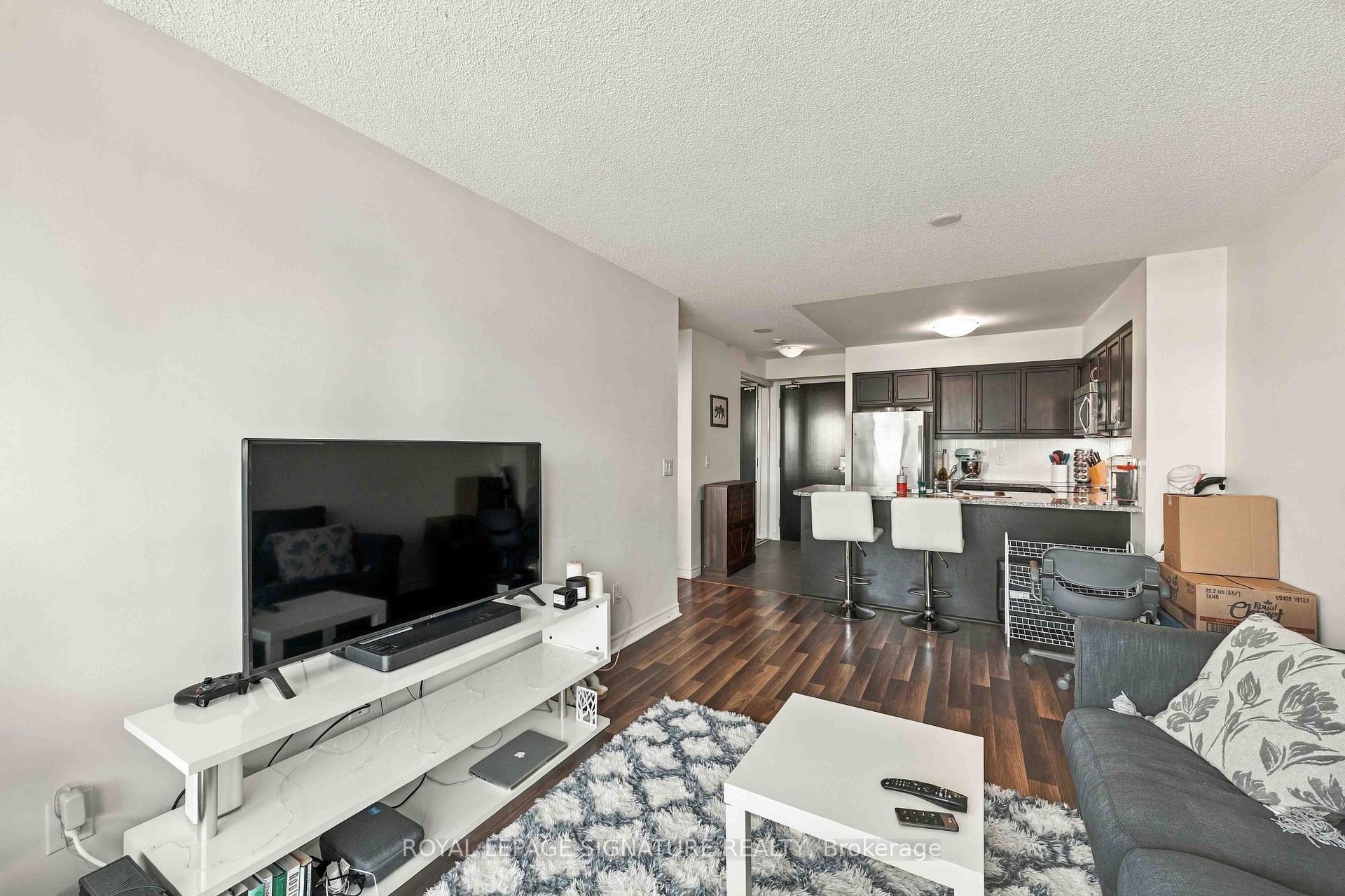 Photo 7 of Unit 1612, 25 Lower Simcoe Street, Toronto, Waterfront Communities — HOMEH