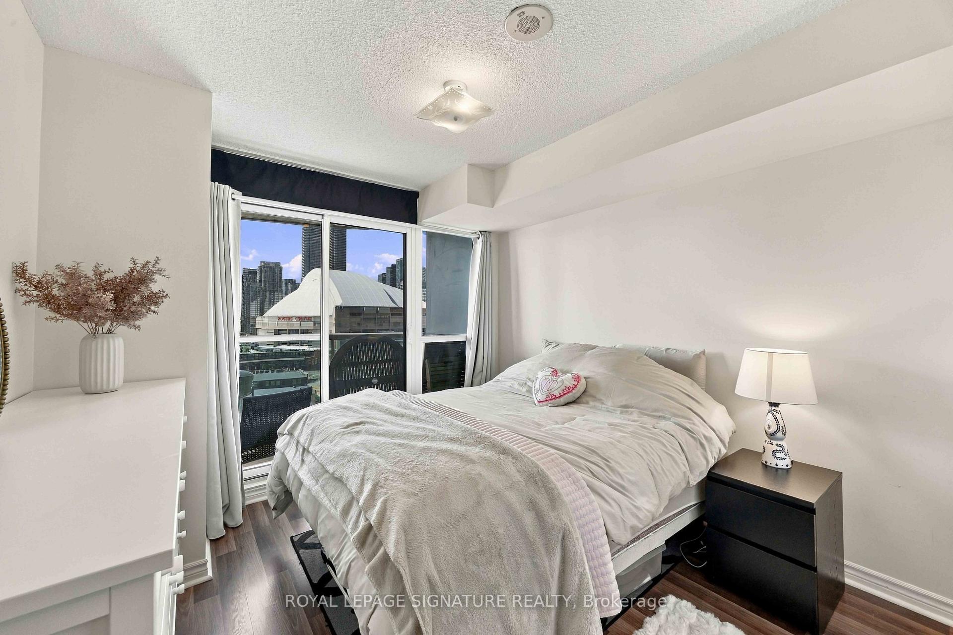 Photo 24 of Unit 1612, 25 Lower Simcoe Street, Toronto, Waterfront Communities — HOMEH