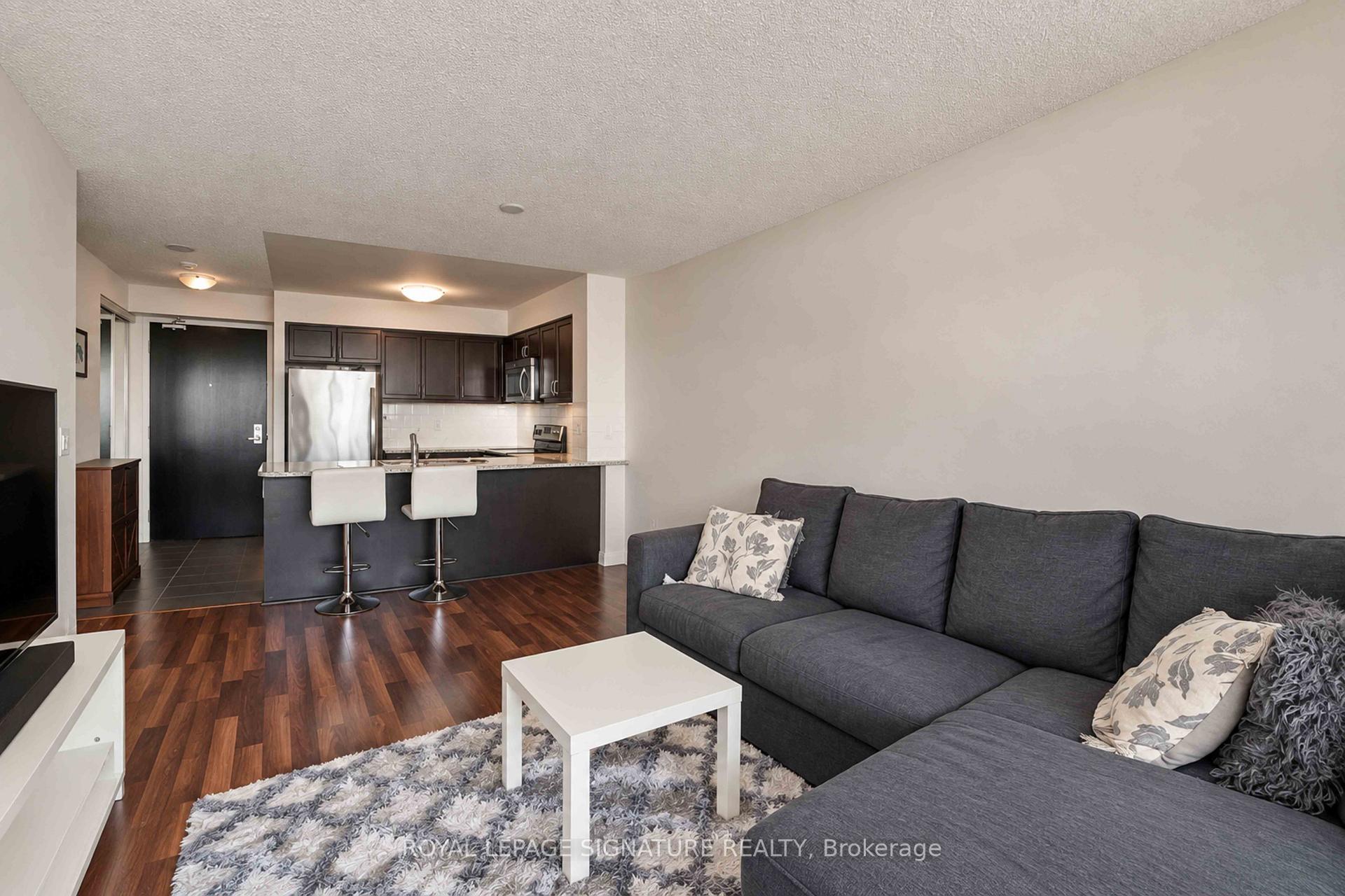 Photo 5 of Unit 1612, 25 Lower Simcoe Street, Toronto, Waterfront Communities — HOMEH