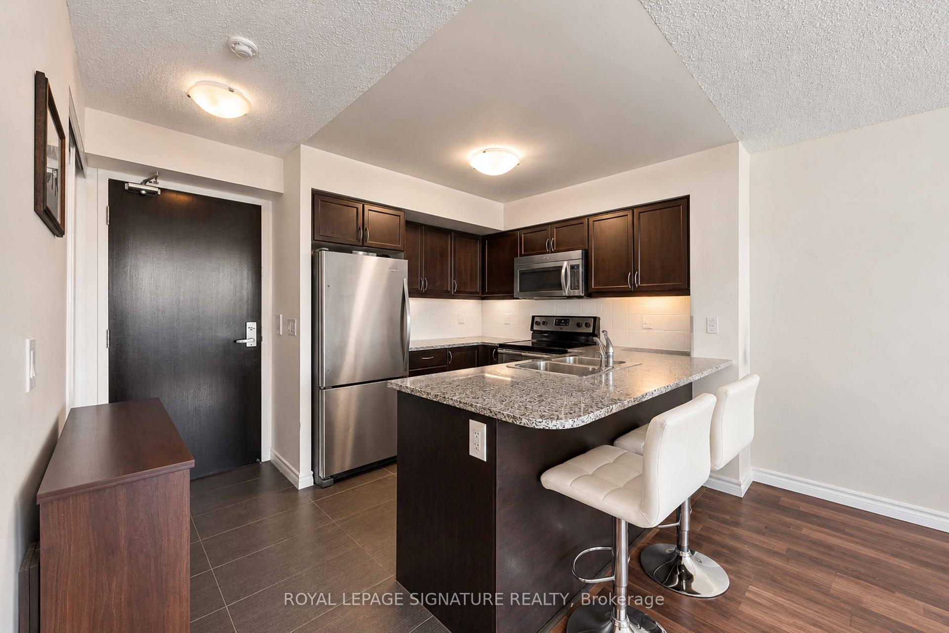 Photo 13 of Unit 1612, 25 Lower Simcoe Street, Toronto, Waterfront Communities — HOMEH