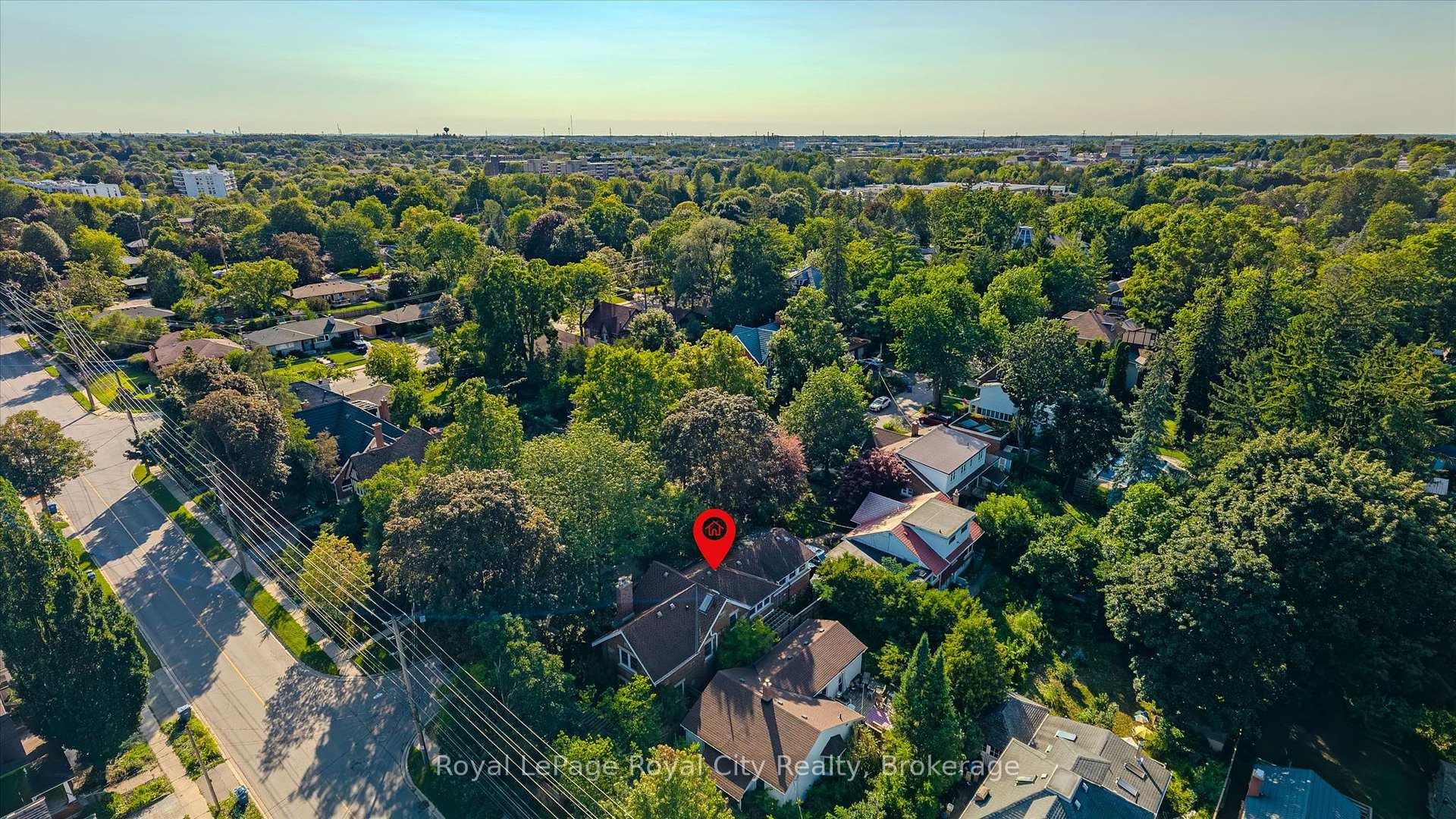 Photo 36 of 1 Barber Avenue, Guelph, Exhibition Park — HOMEH