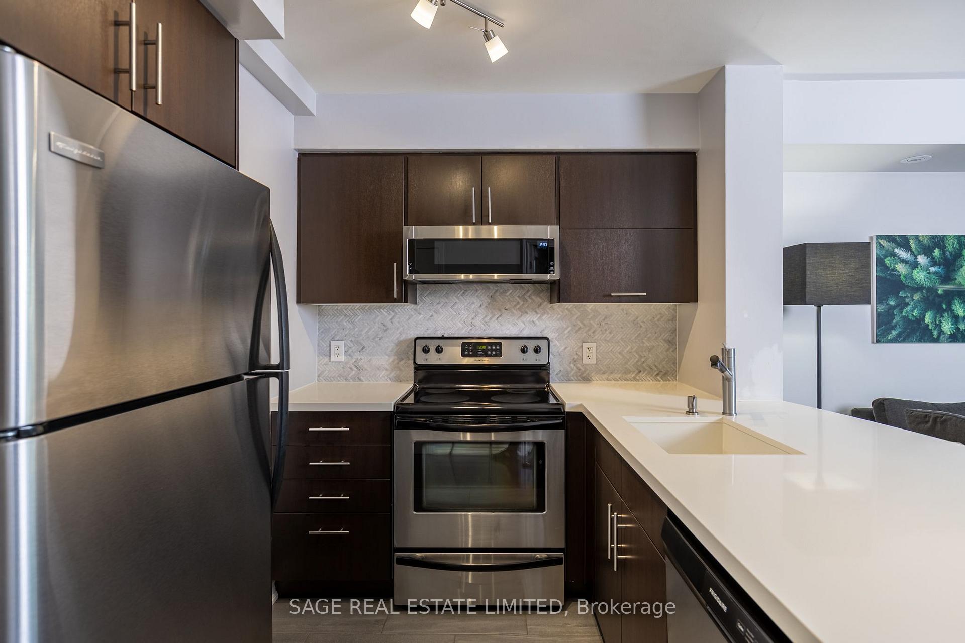 Photo 9 of Unit 502, 120 Dalliomore Circle, North York, Banbury-Don Mills — HOMEH