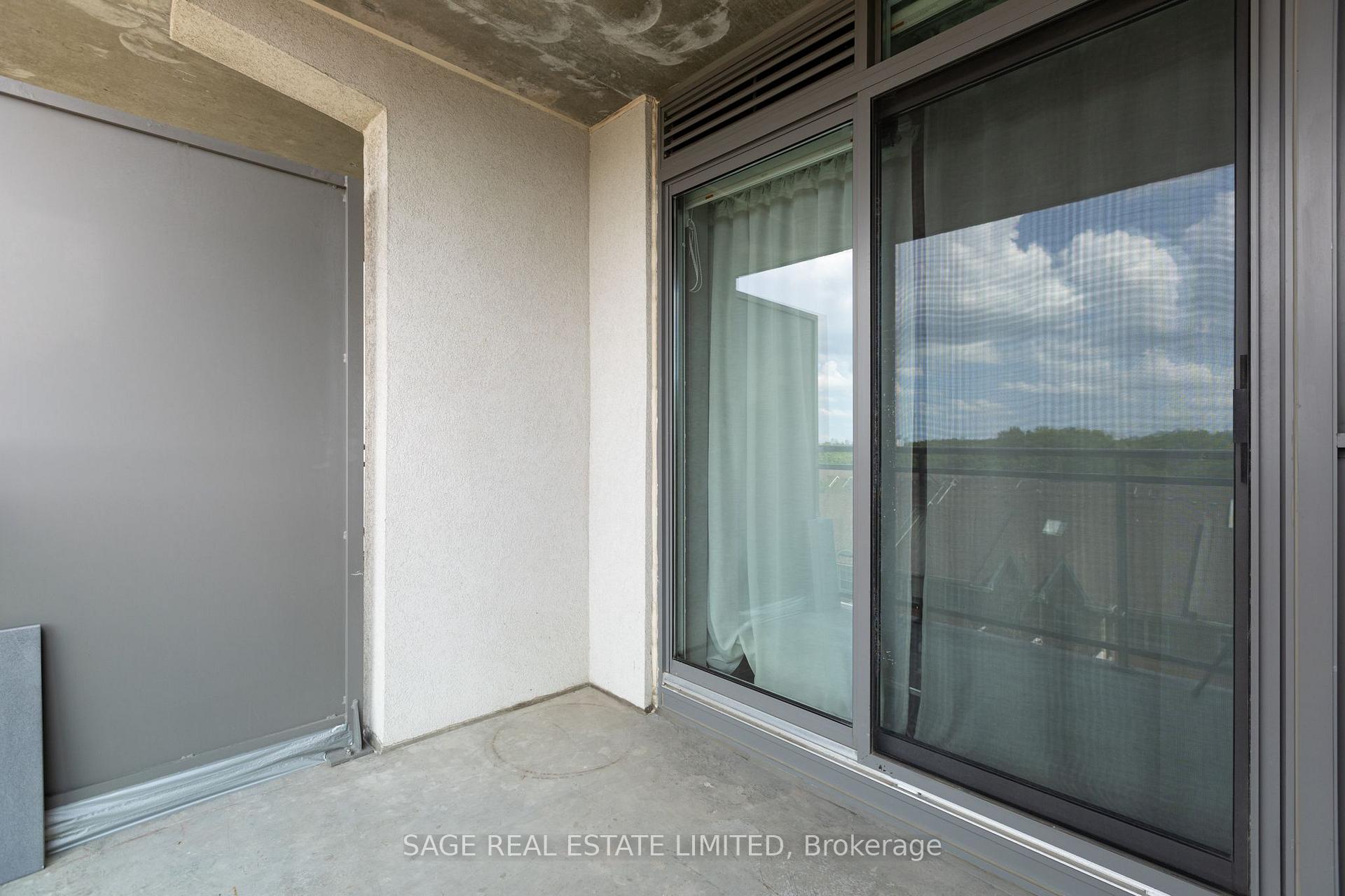 Photo 16 of Unit 502, 120 Dalliomore Circle, North York, Banbury-Don Mills — HOMEH