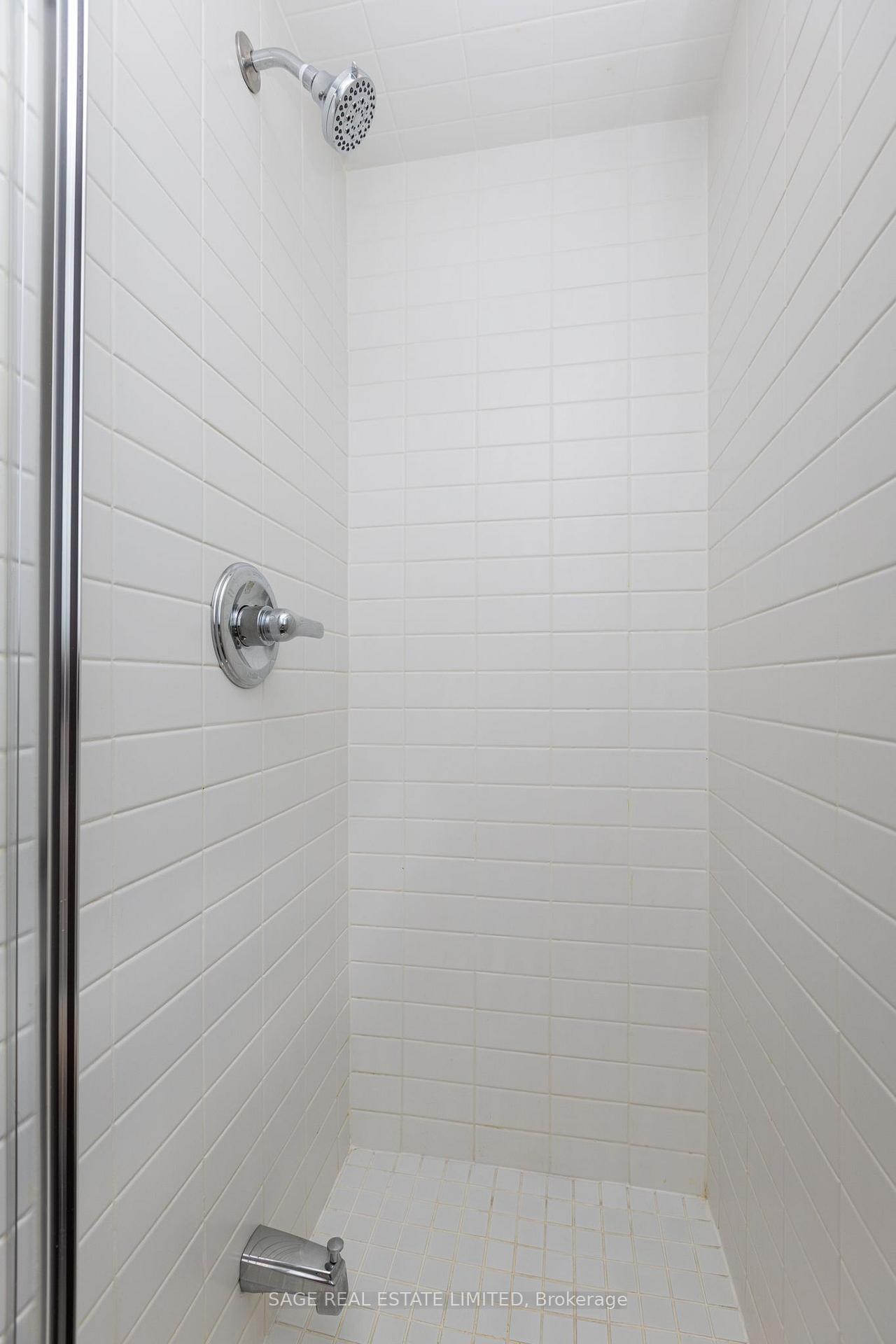 Photo 26 of Unit 502, 120 Dalliomore Circle, North York, Banbury-Don Mills — HOMEH
