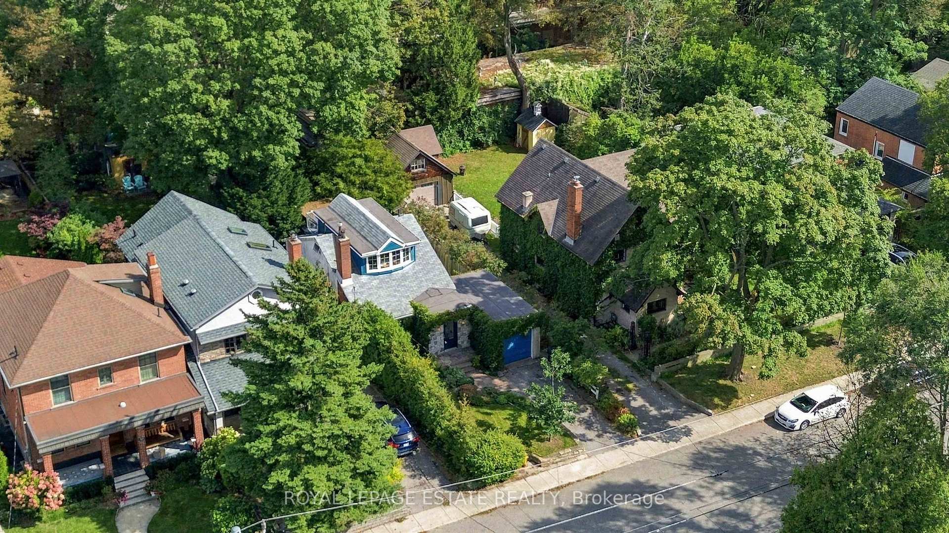 Photo 22 of 47 Harding Boulevard, Scarborough, Birchcliffe-Cliffside — HOMEH