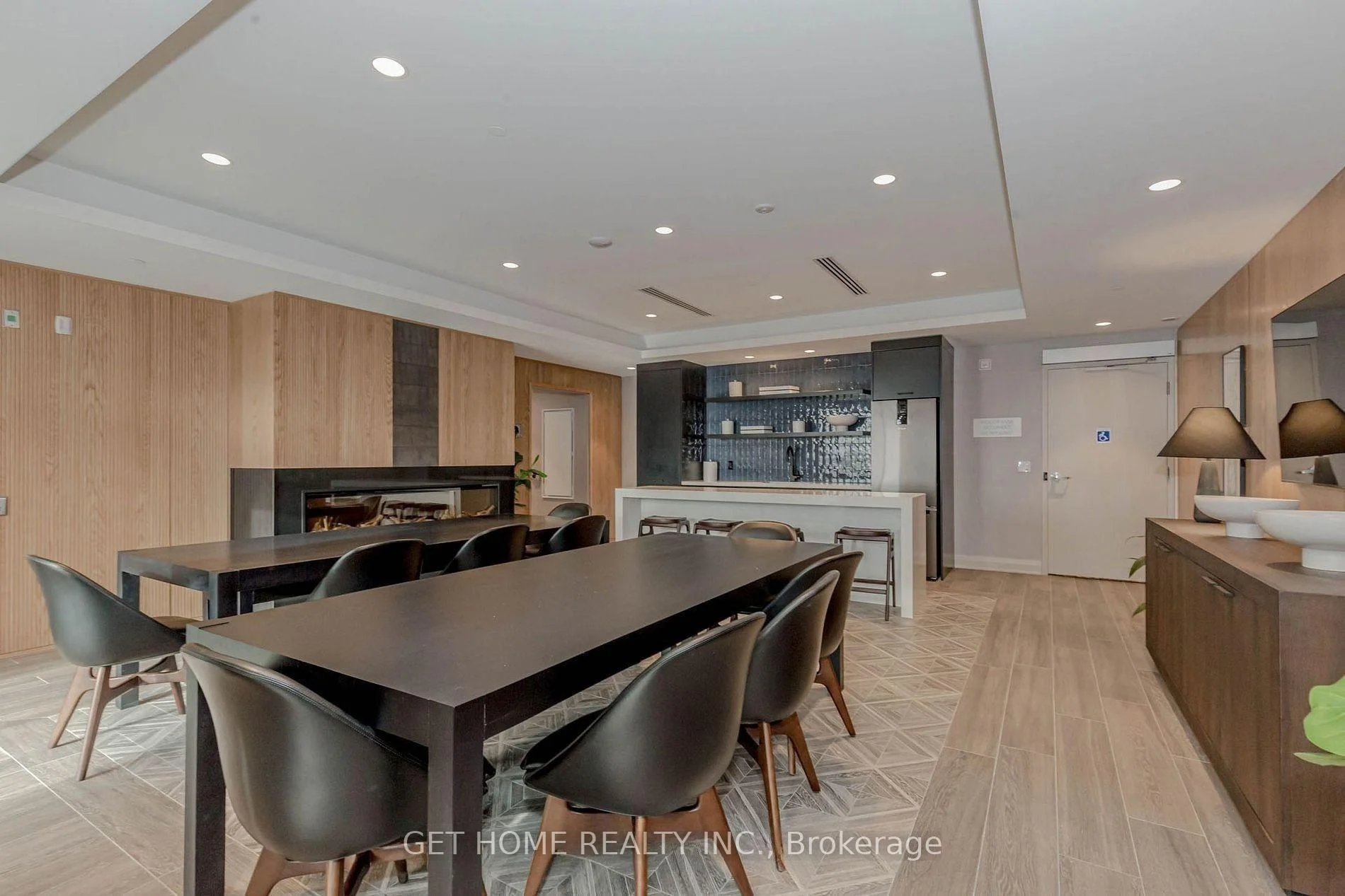 Photo 9 of Unit #306, 480 Gordon Krantz Avenue, Milton, Walker — HOMEH