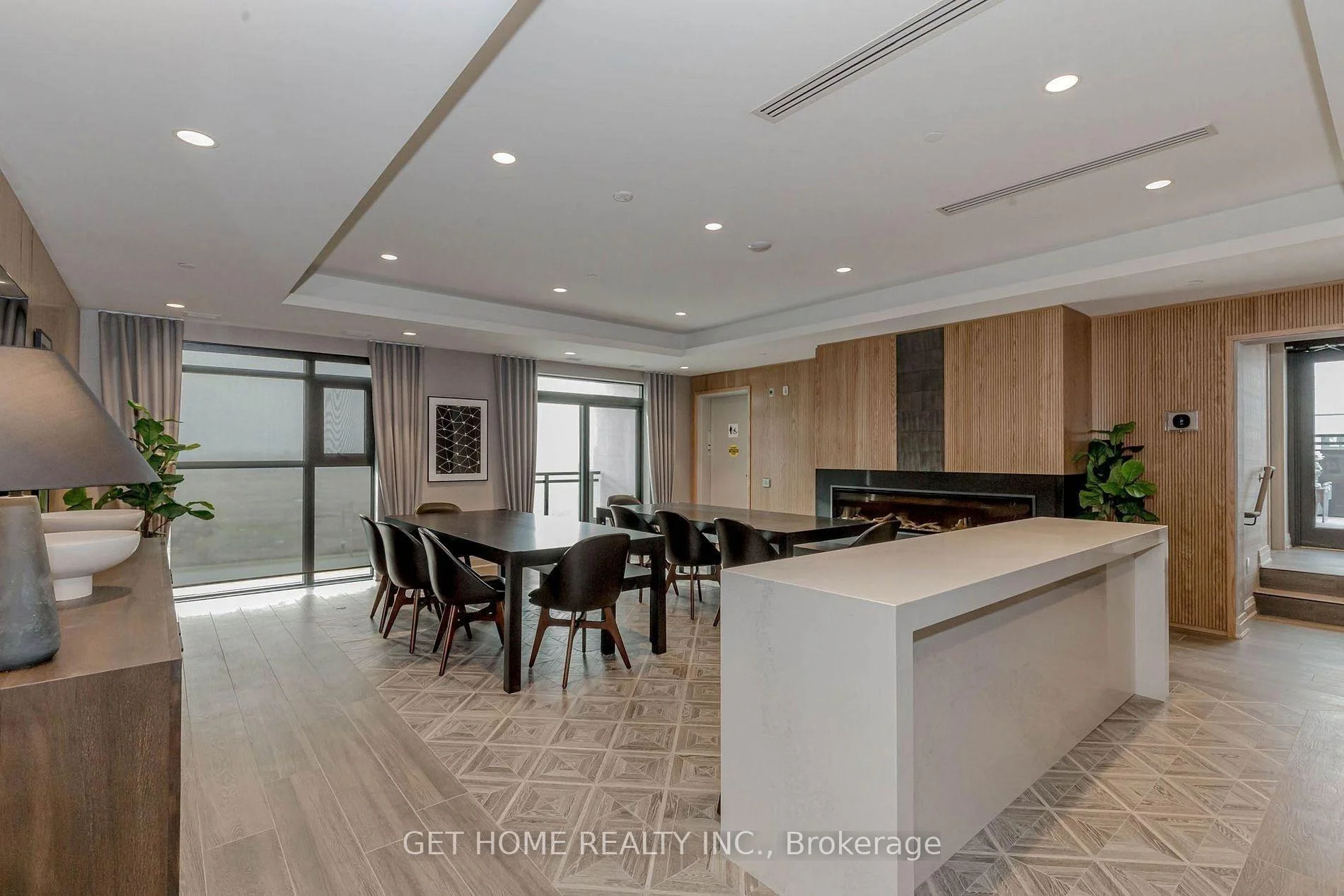 Photo 10 of Unit #306, 480 Gordon Krantz Avenue, Milton, Walker — HOMEH